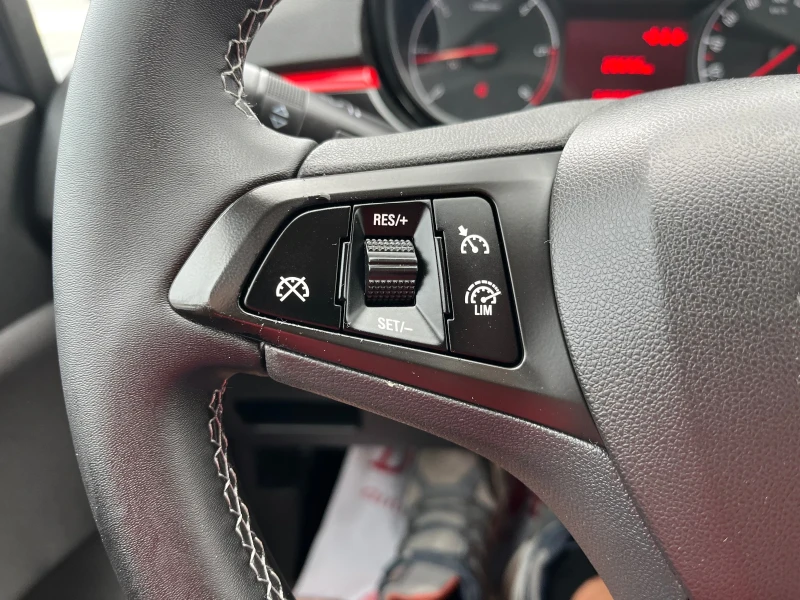 Opel Corsa Учебен, снимка 11 - Автомобили и джипове - 51699711