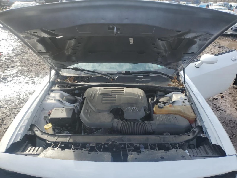 Dodge Challenger SXT / 3.6L V6 Pentastar / Спортен режим / Launch  , снимка 11 - Автомобили и джипове - 52096827