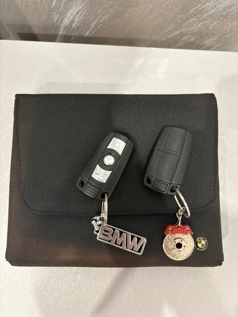 BMW 330 Сменена верига/xDrive/Keyless/M-tech, снимка 17 - Автомобили и джипове - 52588449