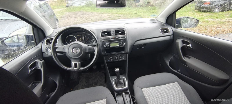 VW Polo, снимка 6 - Автомобили и джипове - 52318728
