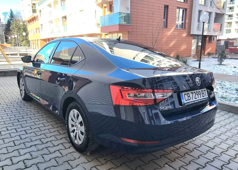 Skoda Superb, снимка 4 - Автомобили и джипове - 53076165