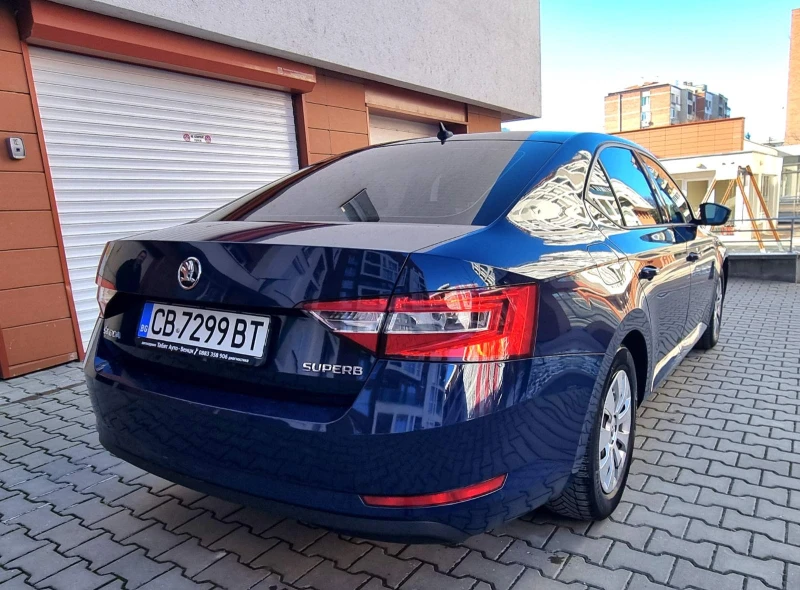 Skoda Superb, снимка 6 - Автомобили и джипове - 53076165