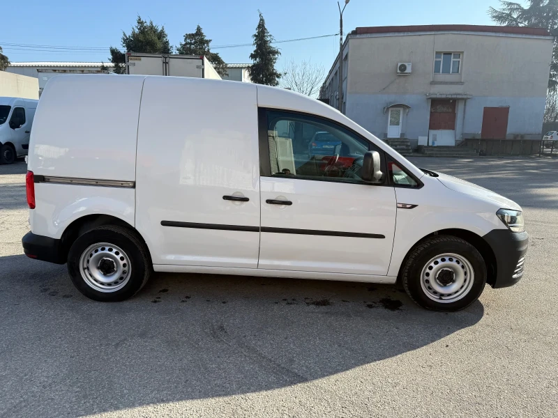 VW Caddy 2.0 TDI, снимка 5 - Автомобили и джипове - 53101293