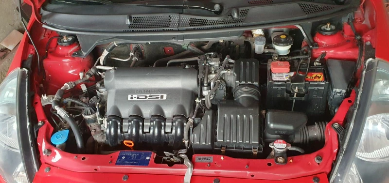 Honda Jazz 1.4i LS Style, снимка 9 - Автомобили и джипове - 53397517