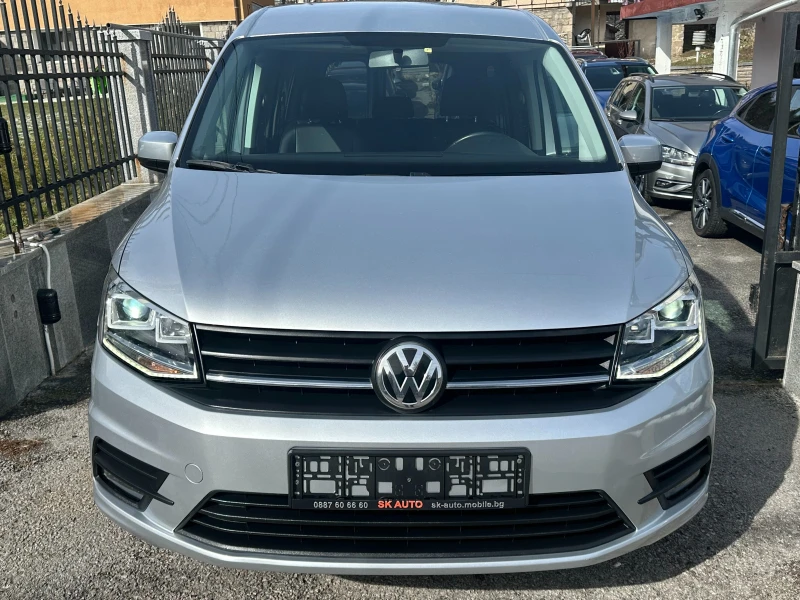 VW Caddy 2.0TDI-MAXi-FULL LED-AUTOMAT-DIST-KOЖА-PDC-EURO6, снимка 2 - Автомобили и джипове - 53542066