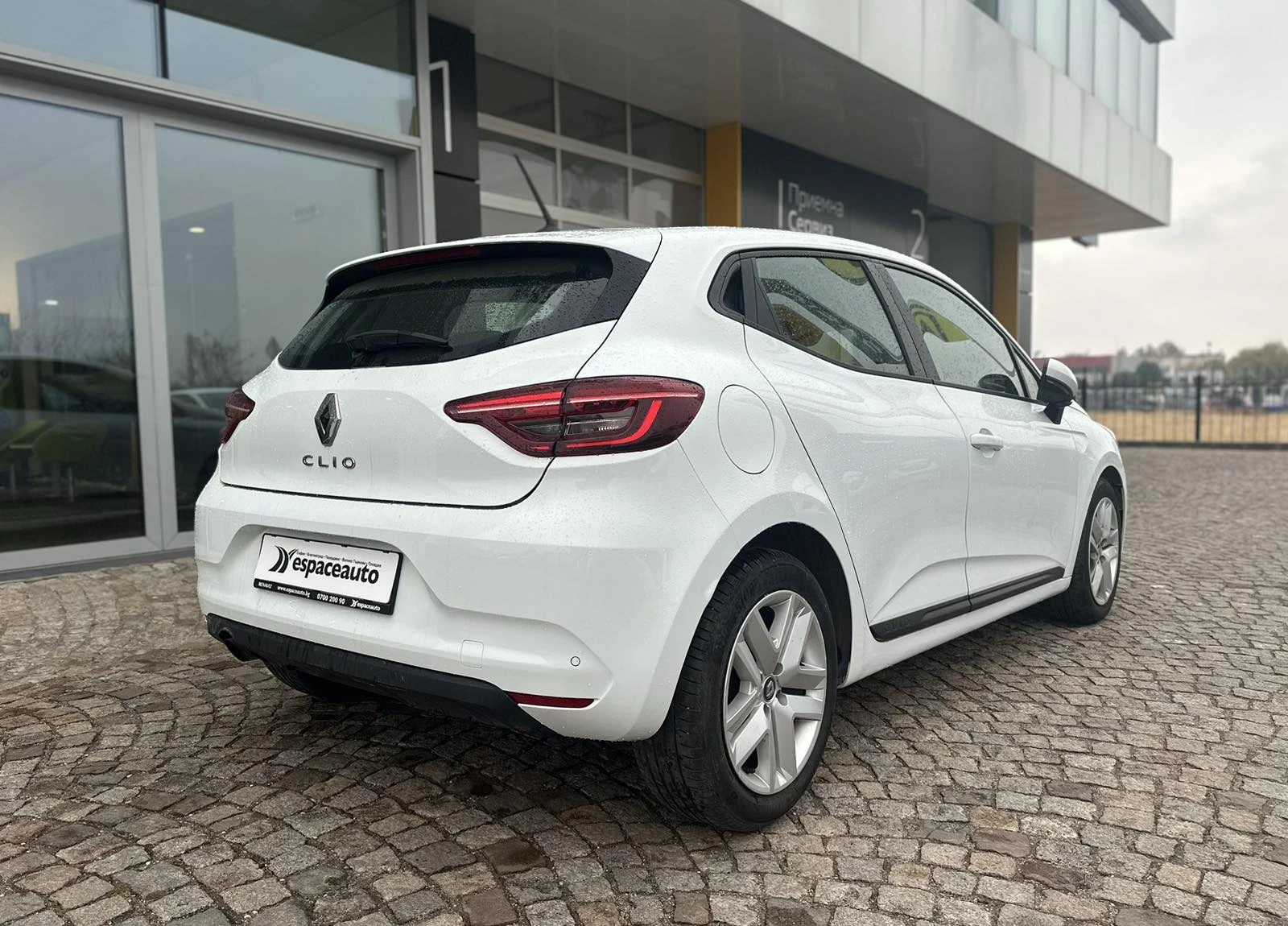 Renault Clio  TCe 100к.с. EDC - изображение 6