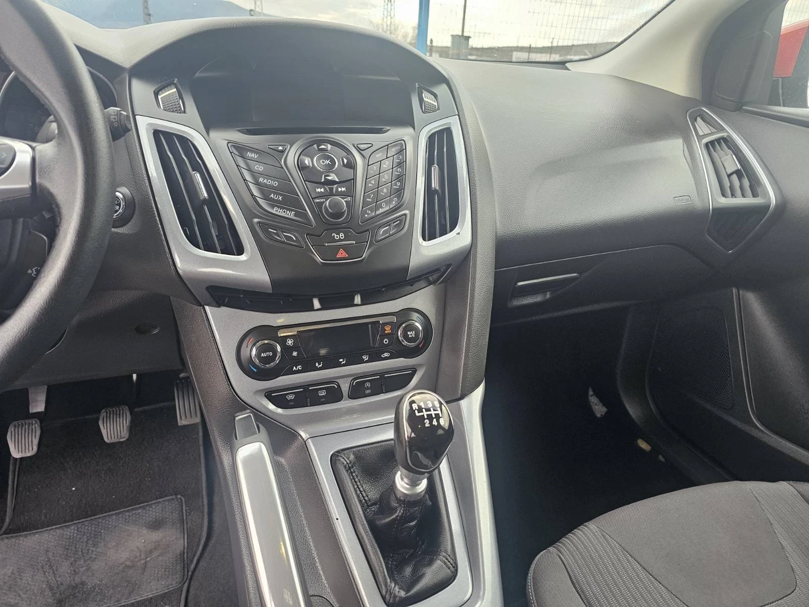 Ford Focus 1.6i TITANIUM | Mobile.bg — изображение 11