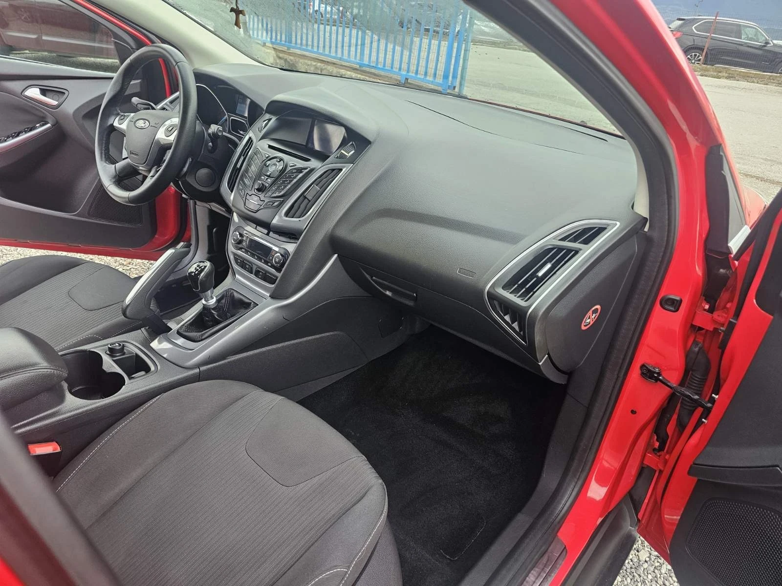 Ford Focus 1.6i TITANIUM | Mobile.bg — изображение 12