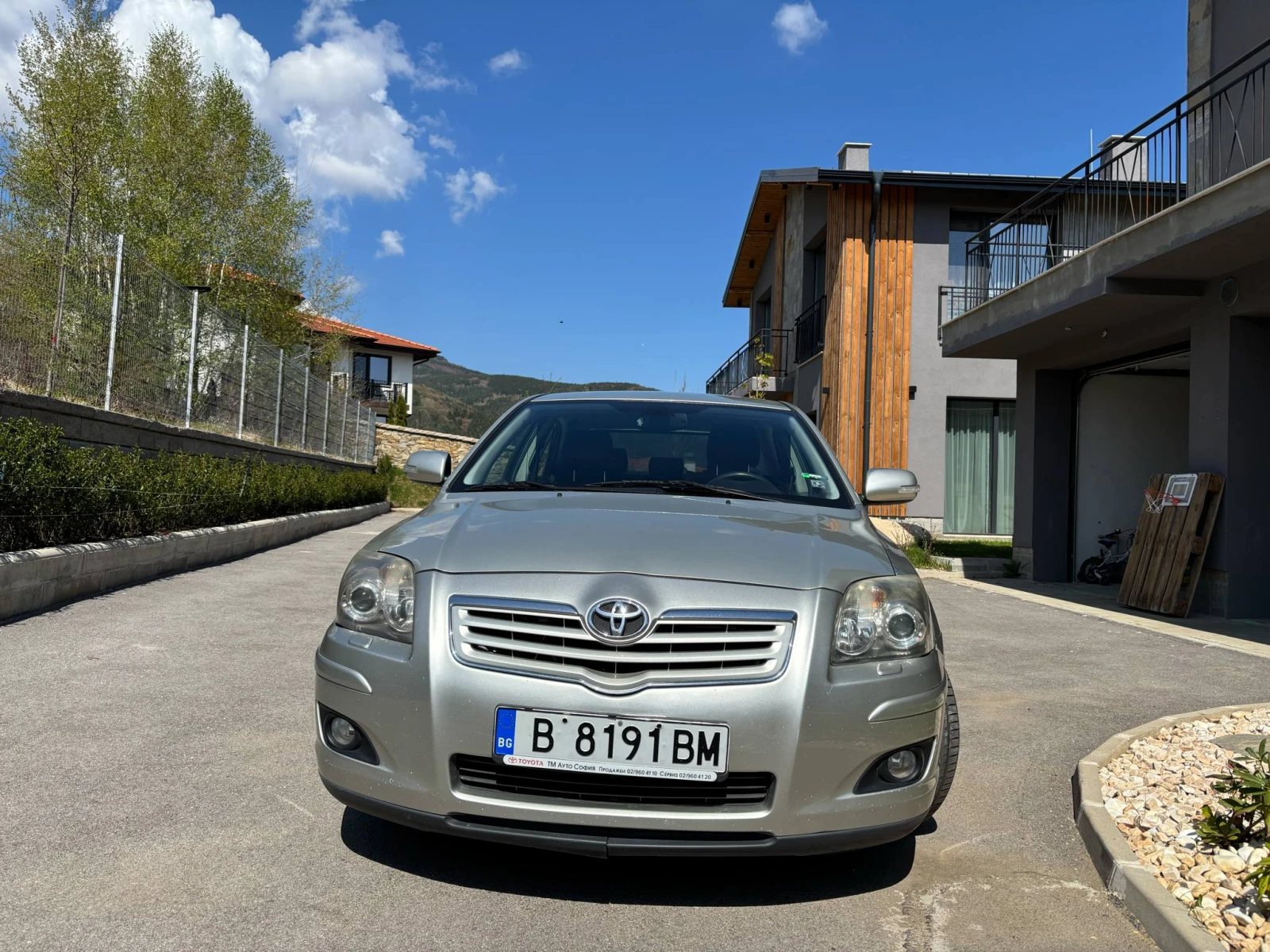 Toyota Avensis  - изображение 2
