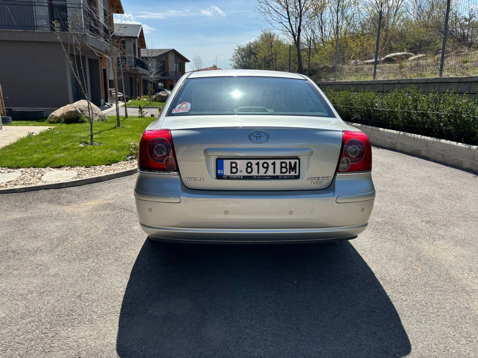 Toyota Avensis  - изображение 3