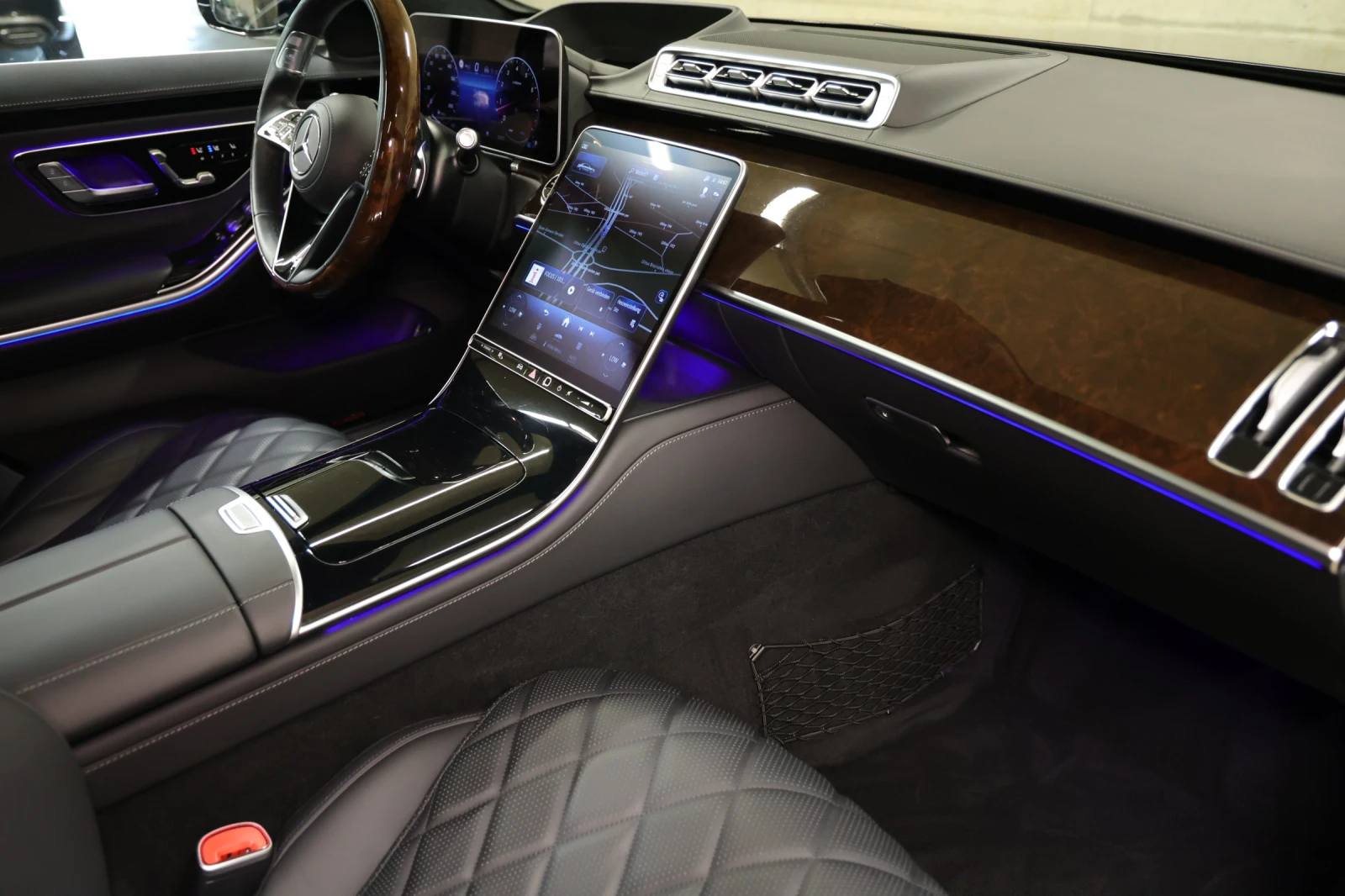 Mercedes-Benz S 580 Long AMG 3xTV Ексклузив Вентилация Масаж Панорамa - изображение 10