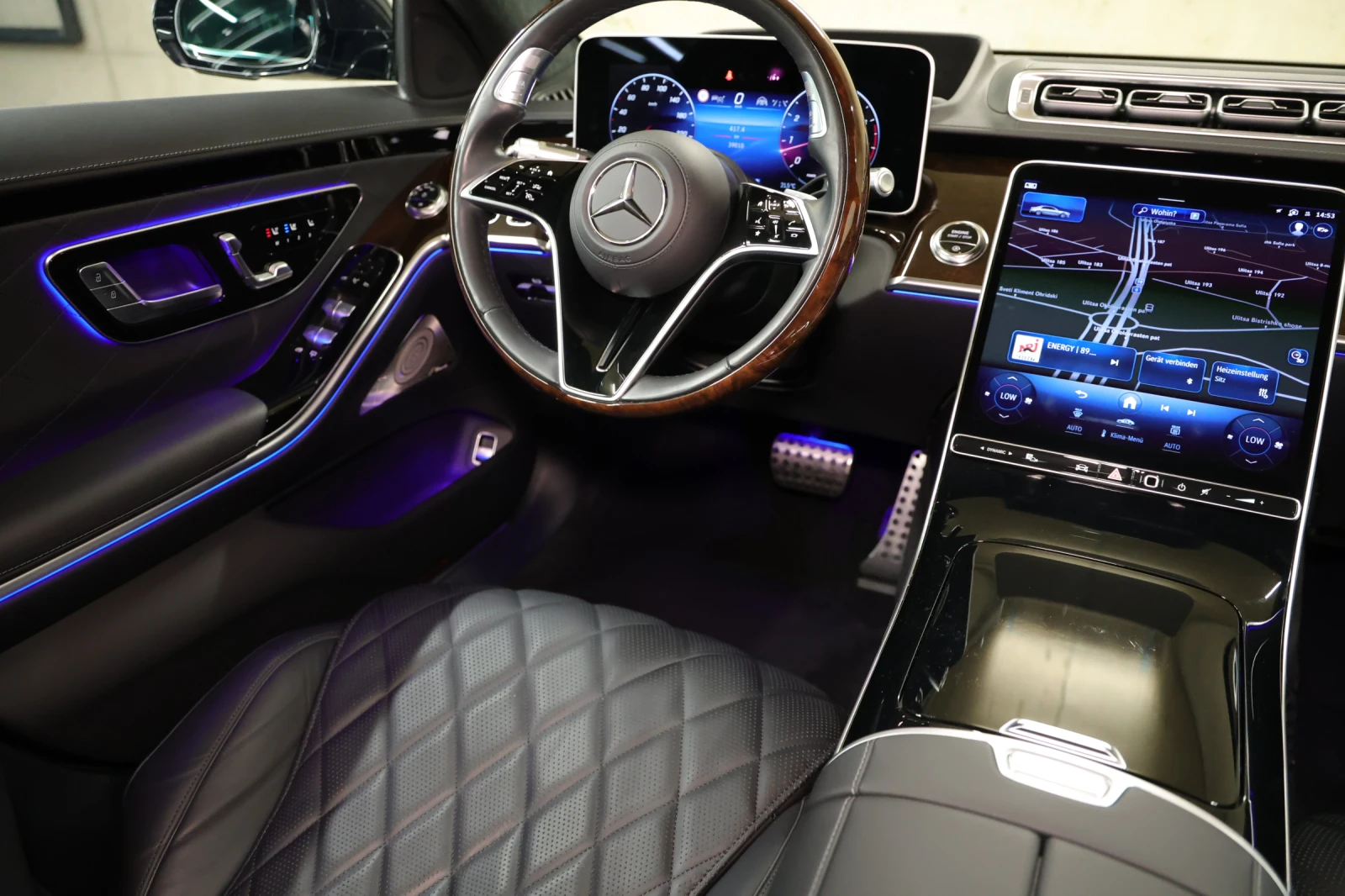 Mercedes-Benz S 580 Long AMG 3xTV Ексклузив Вентилация Масаж Панорамa - изображение 6