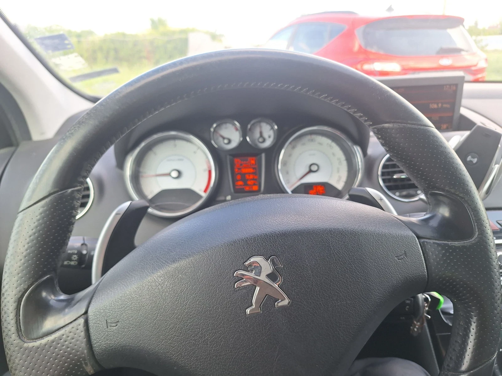 Peugeot 308 308sw eHDI - изображение 7