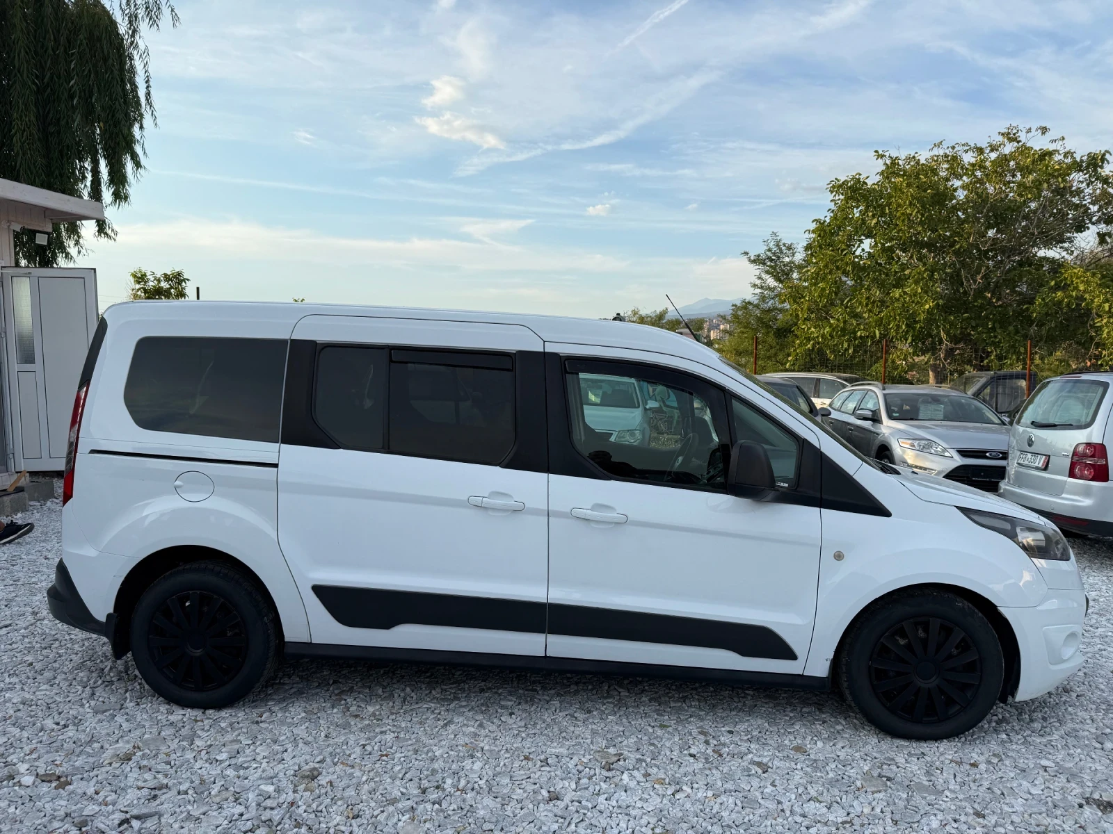 Ford Tourneo Connect 1.6 dozel 95 kc - изображение 4