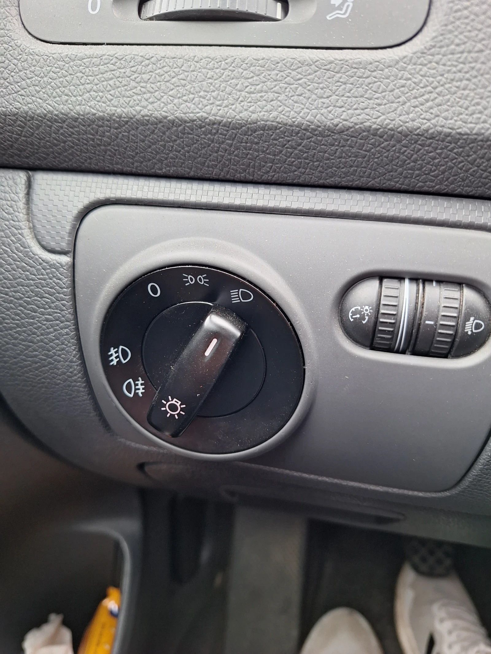 VW Golf FSI 1.4 | Mobile.bg   12