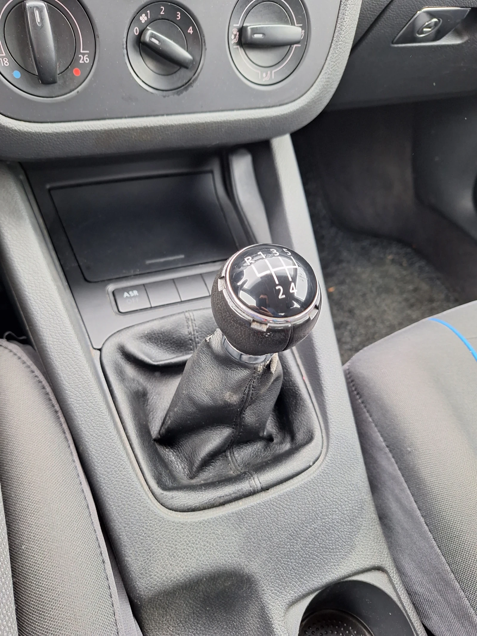 VW Golf FSI 1.4 | Mobile.bg   13