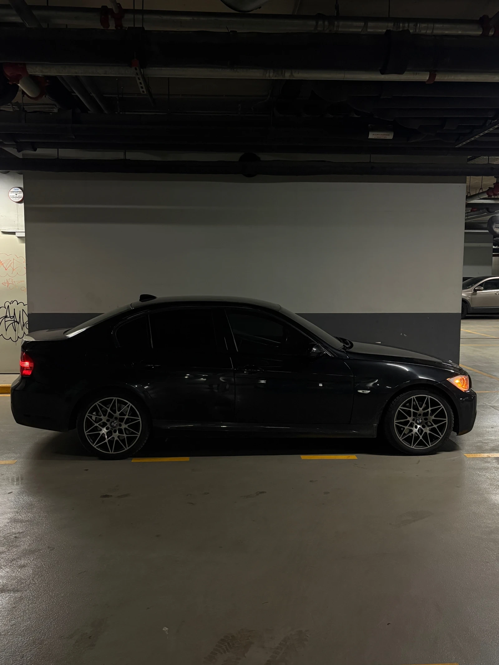 BMW 330 xDrive/Keyless/M-tech - изображение 2