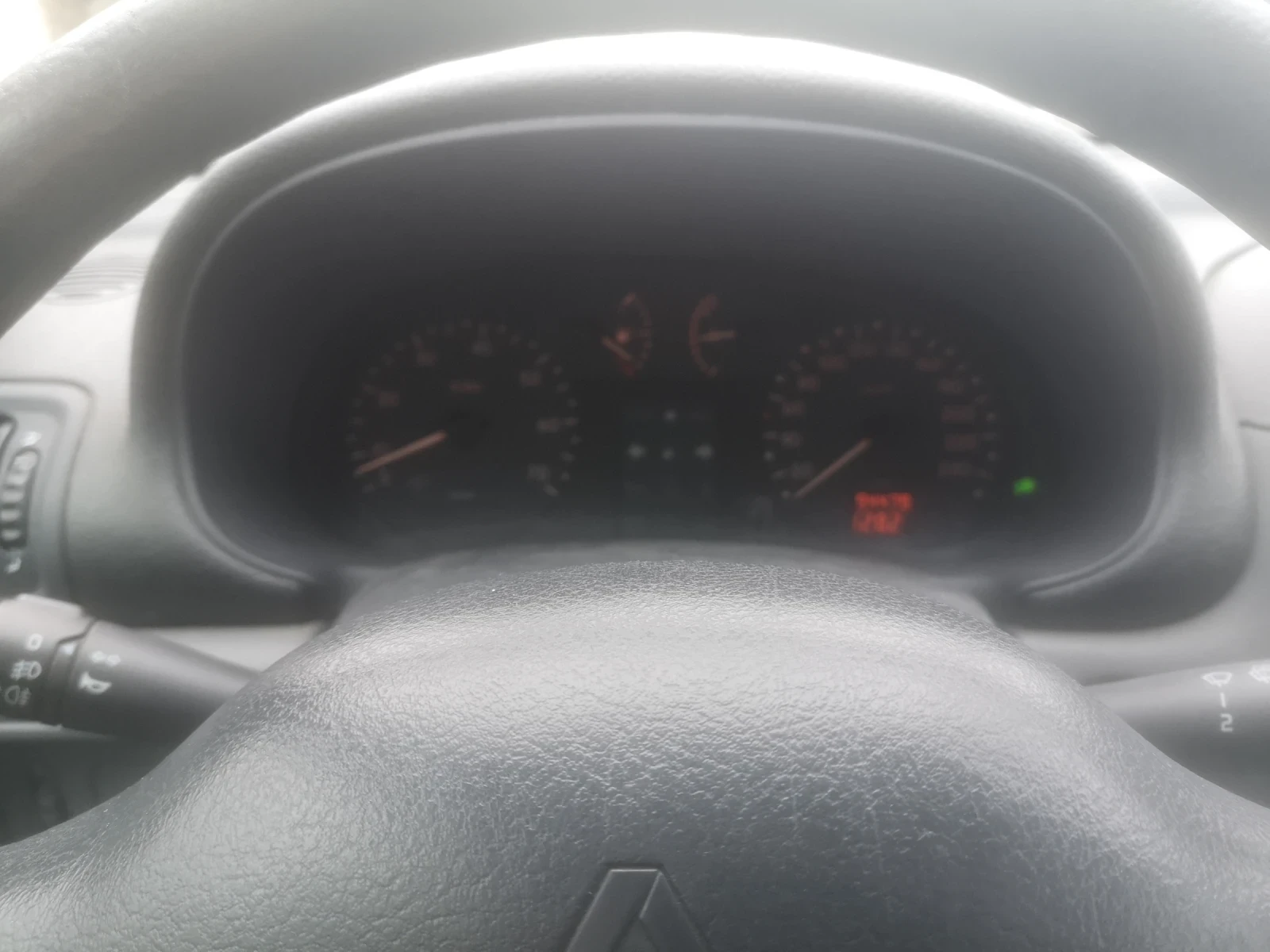 Renault Clio  - изображение 7