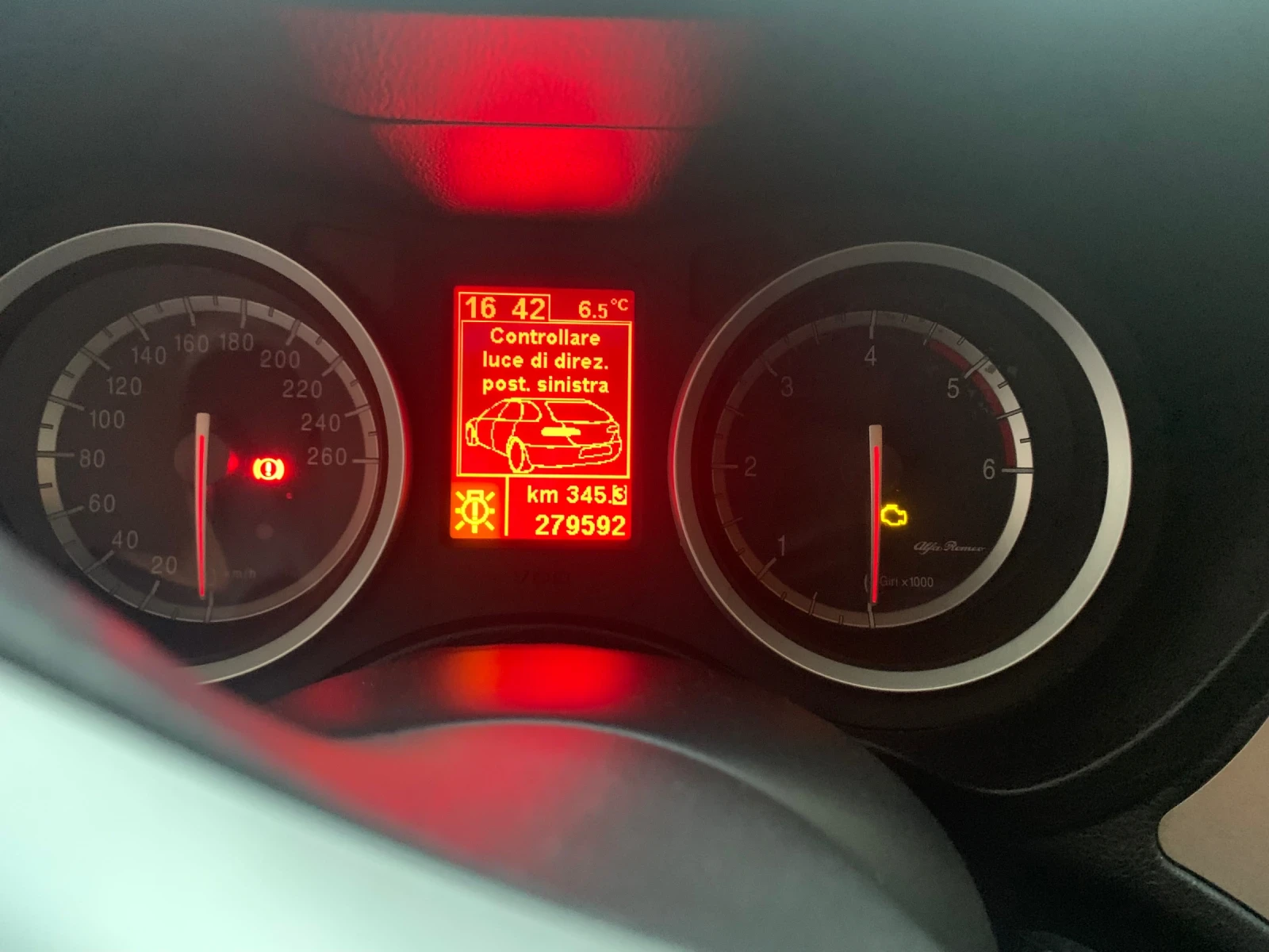 Alfa Romeo 159 sportwagon  - изображение 6