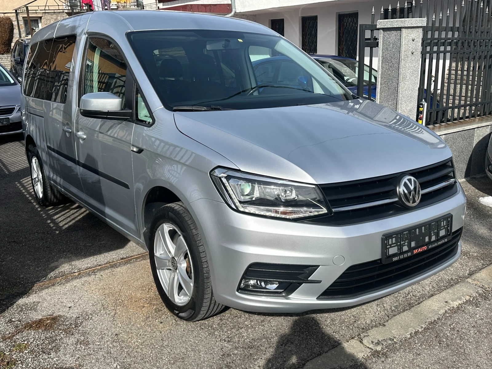VW Caddy 2.0TDI-MAXi-FULL LED-AUTOMAT-DIST-KO��-PDC-EURO6 | Mobile.bg � ����������� 3
