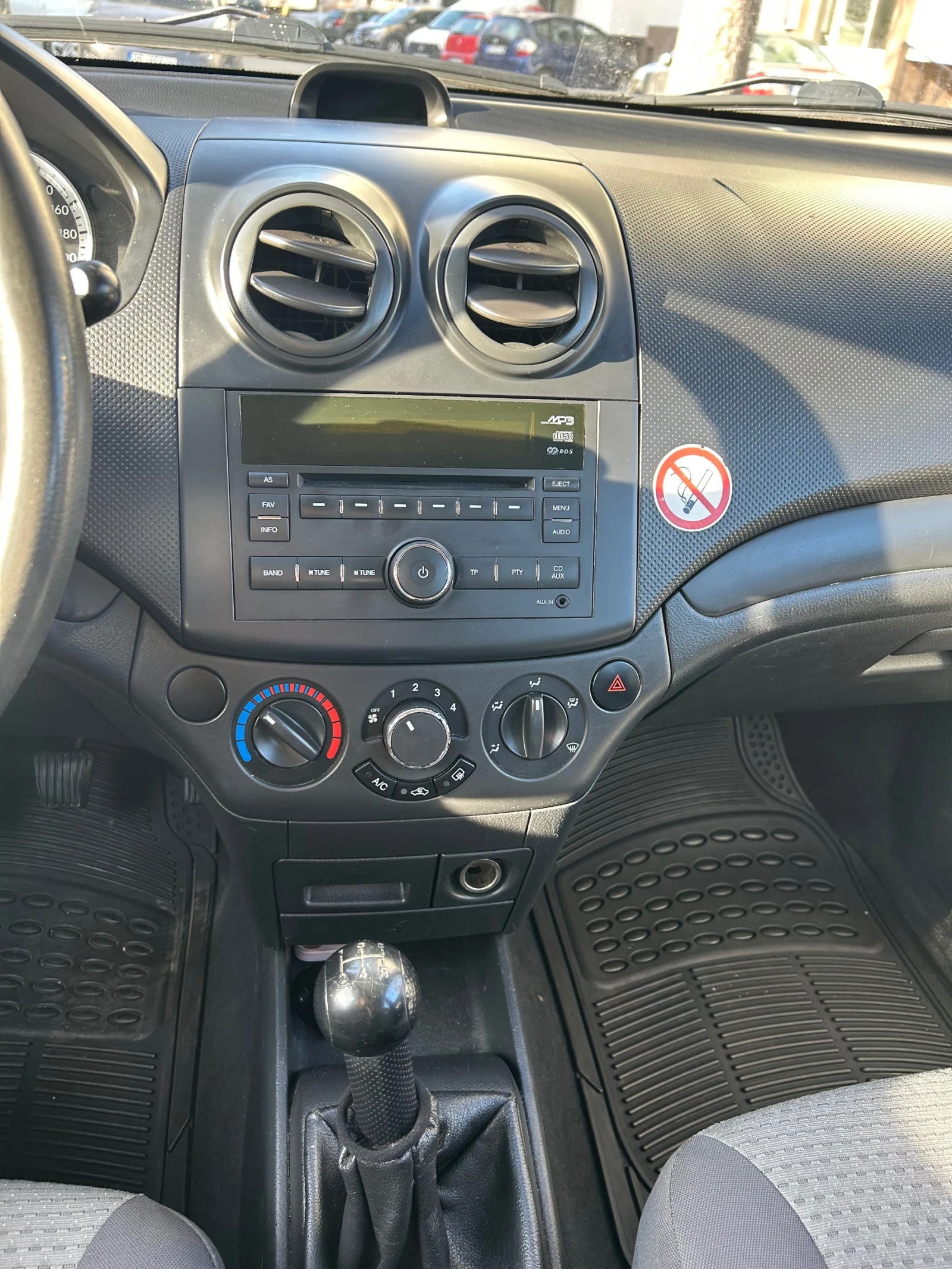 Chevrolet Aveo  - изображение 10