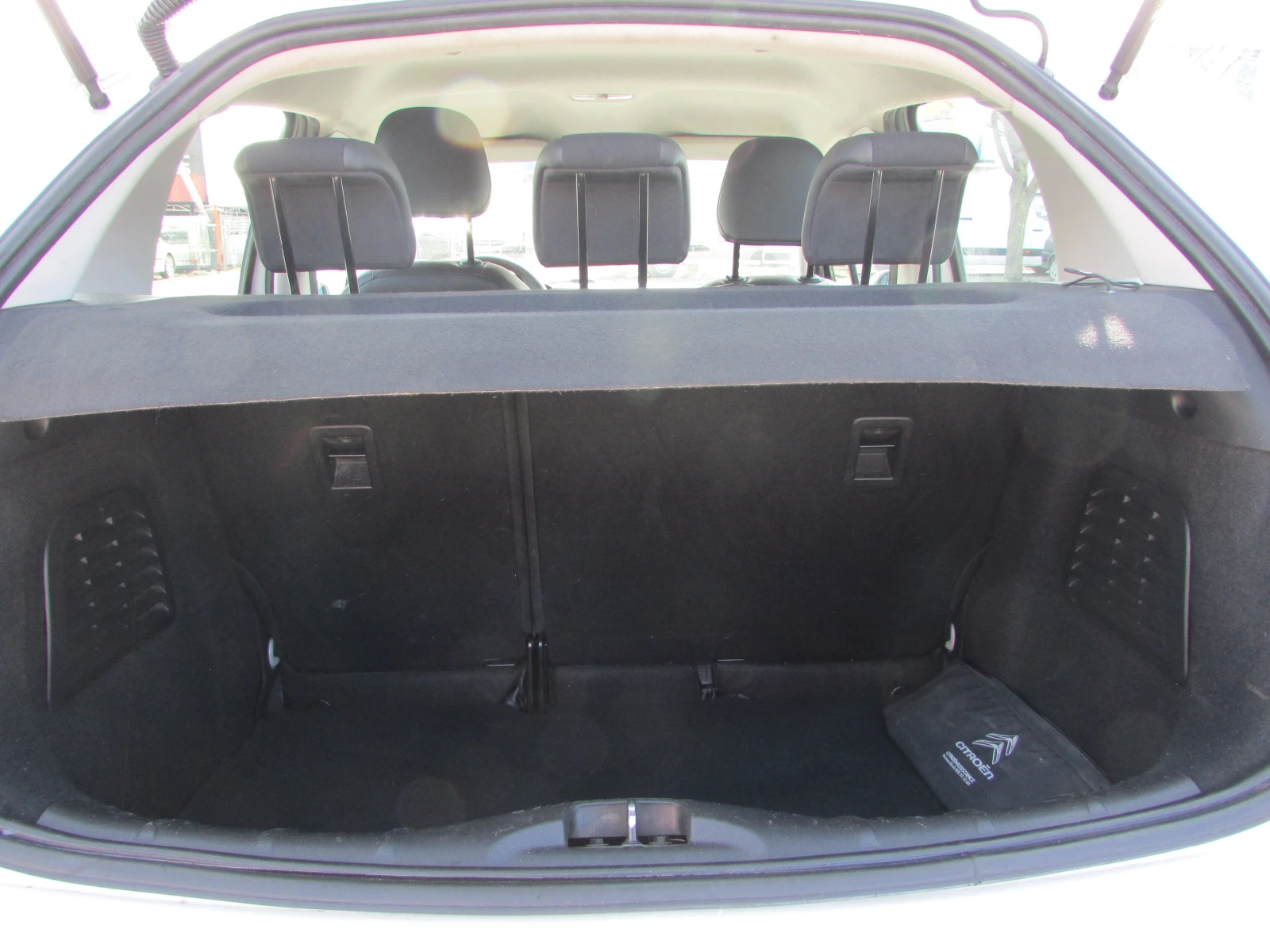 Citroen C3 1.2i EURO5B, снимка 16 - Автомобили и джипове - 53839192