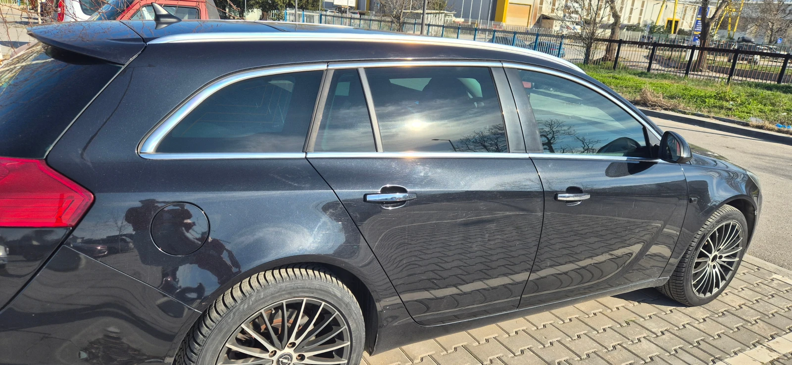 Opel Insignia 2.8T, снимка 8 - Автомобили и джипове - 54017426