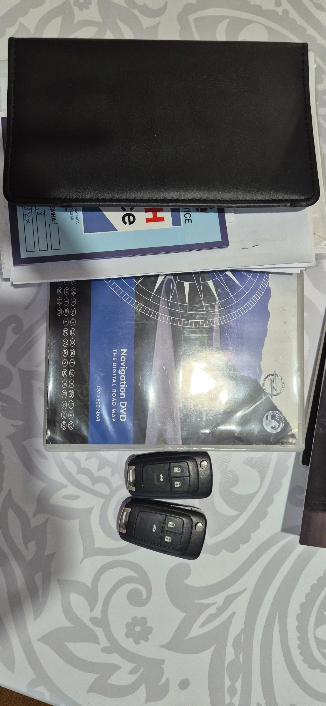 Opel Insignia 2.8T, снимка 16 - Автомобили и джипове - 54017426