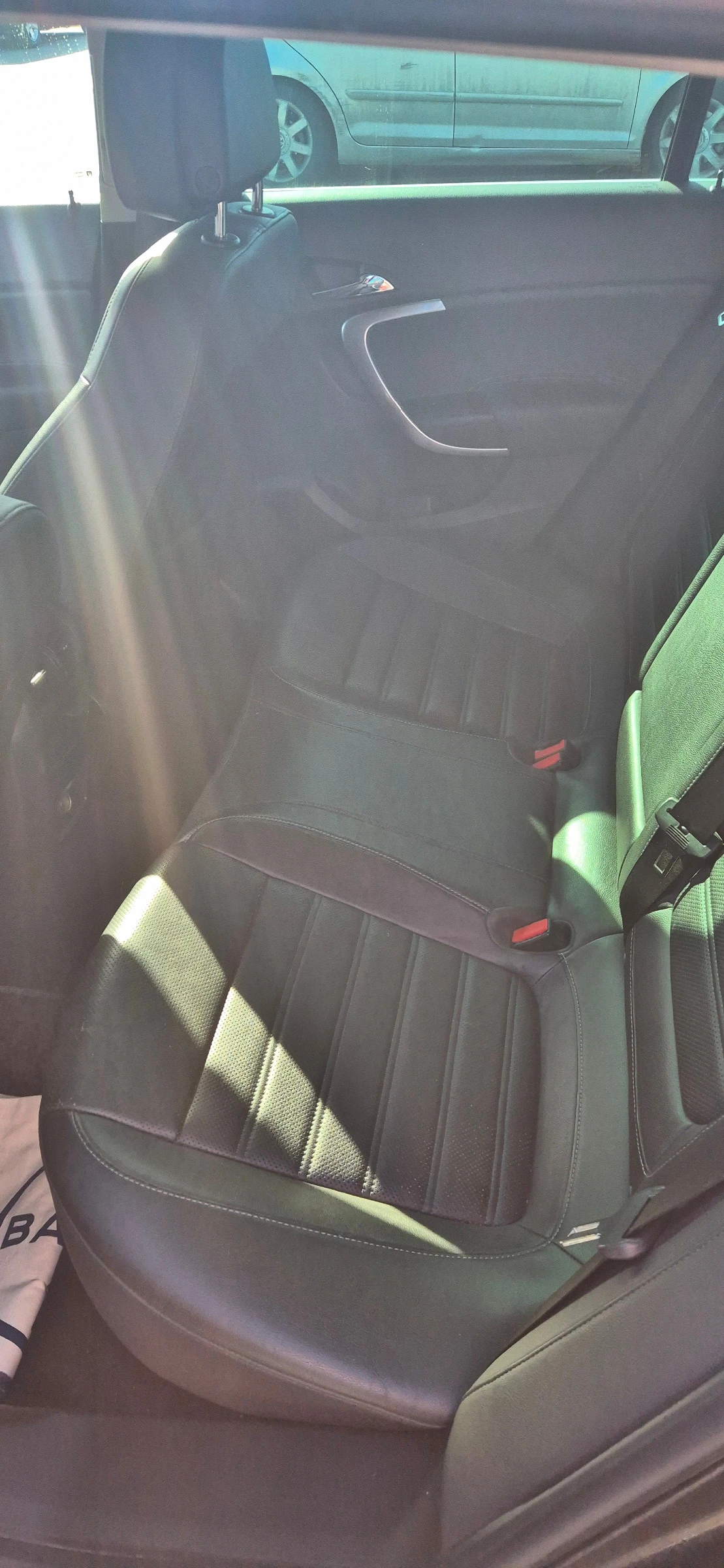 Opel Insignia 2.8T, снимка 7 - Автомобили и джипове - 54017426