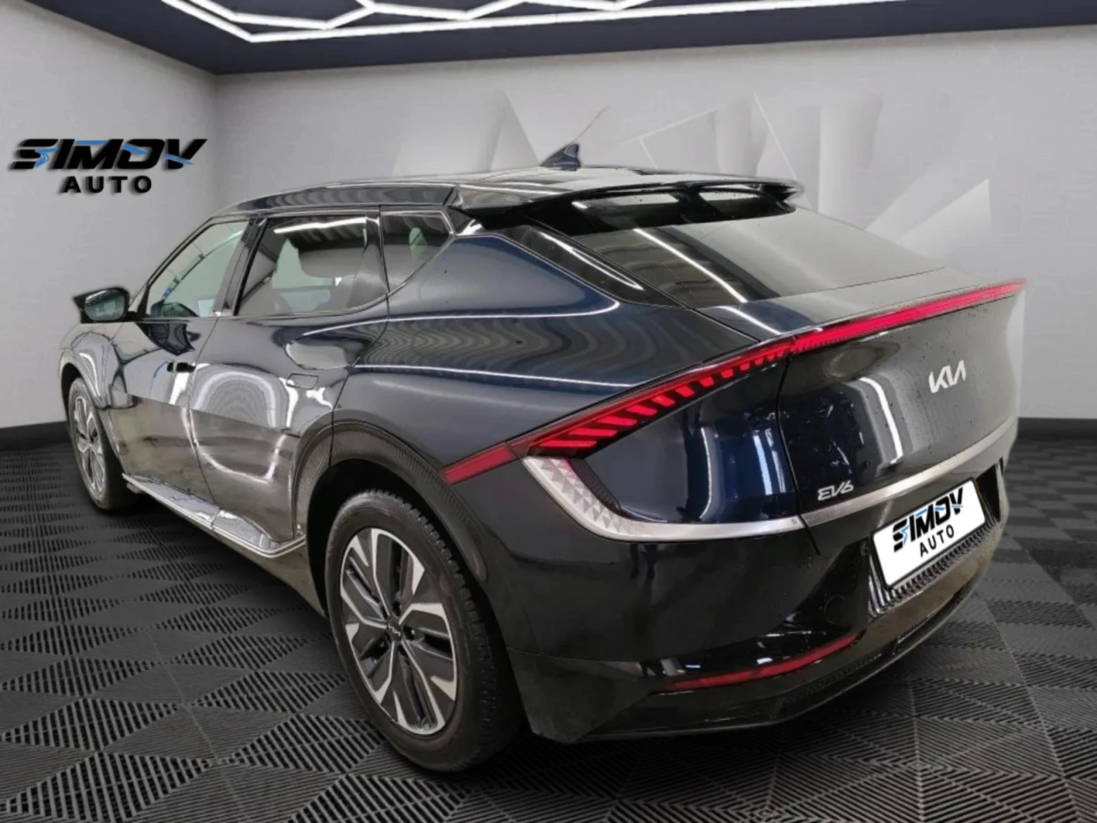 Kia EV6 77.4KWH 229KС. SOH-100% ДИСТРОНИК ОБДУХВАНЕ , снимка 2 - Автомобили и джипове - 54122263