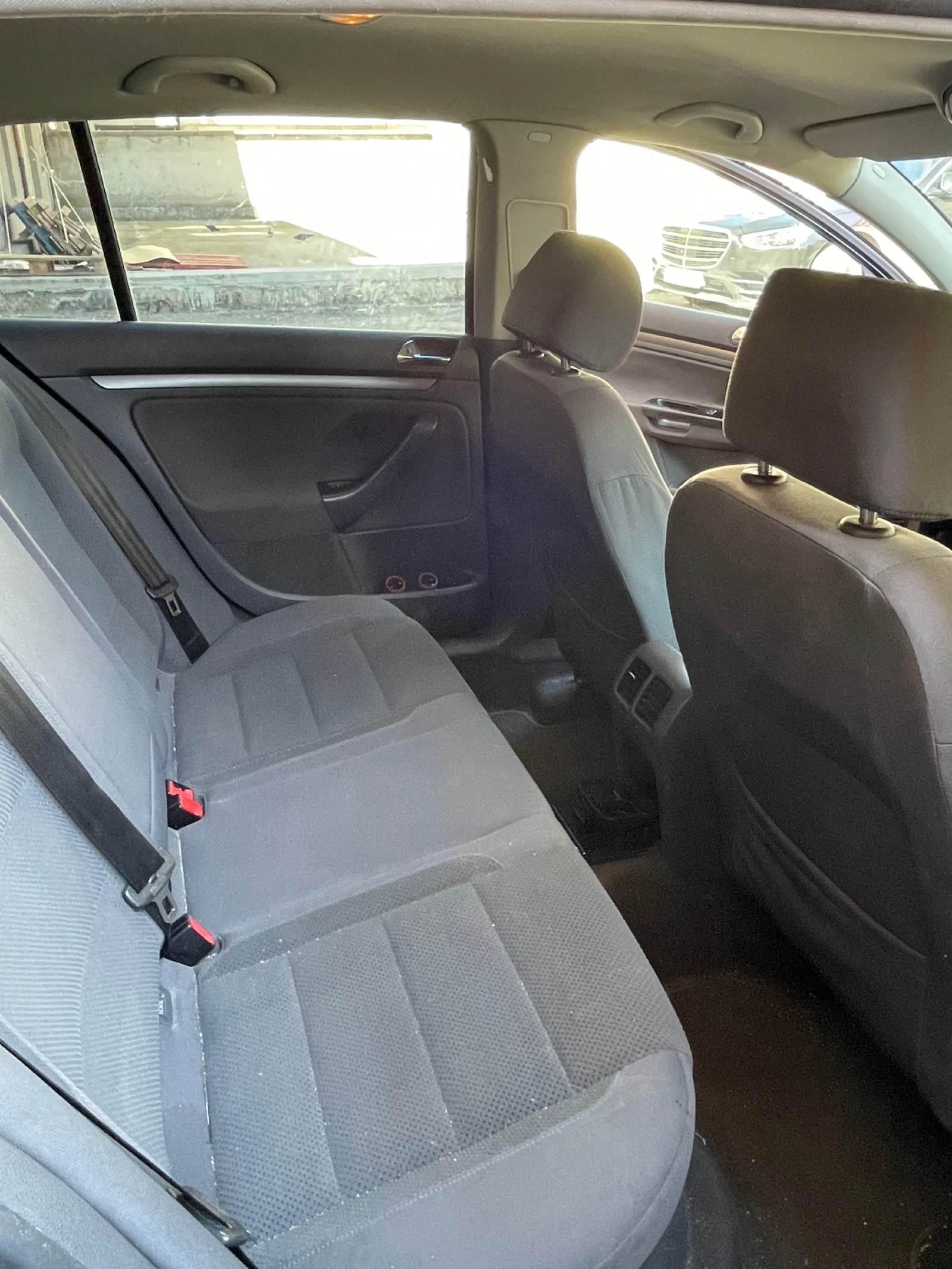 VW Golf, снимка 7 - Автомобили и джипове - 54140413