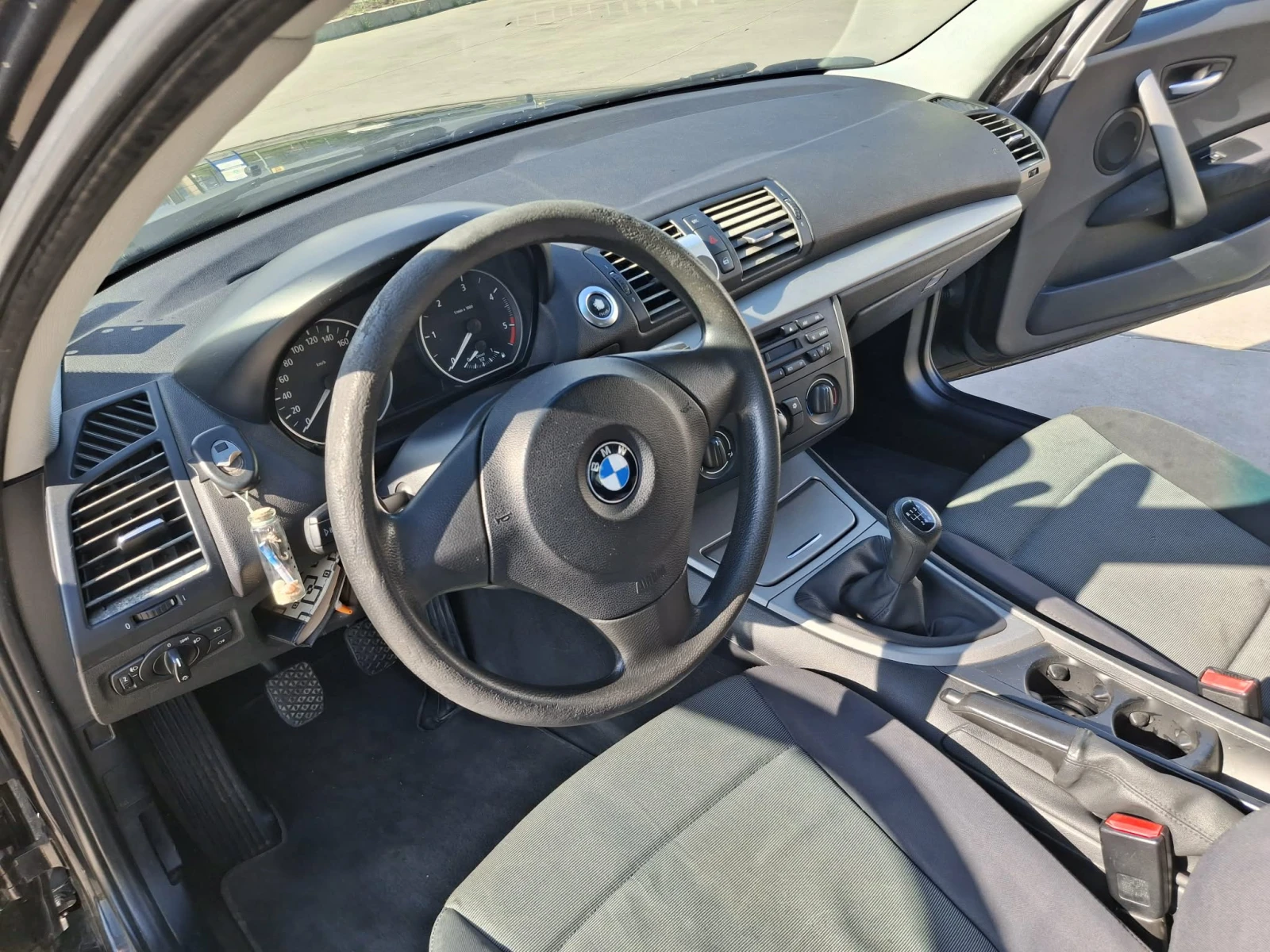 BMW 118  D Sport line, снимка 6 - Автомобили и джипове - 54329323