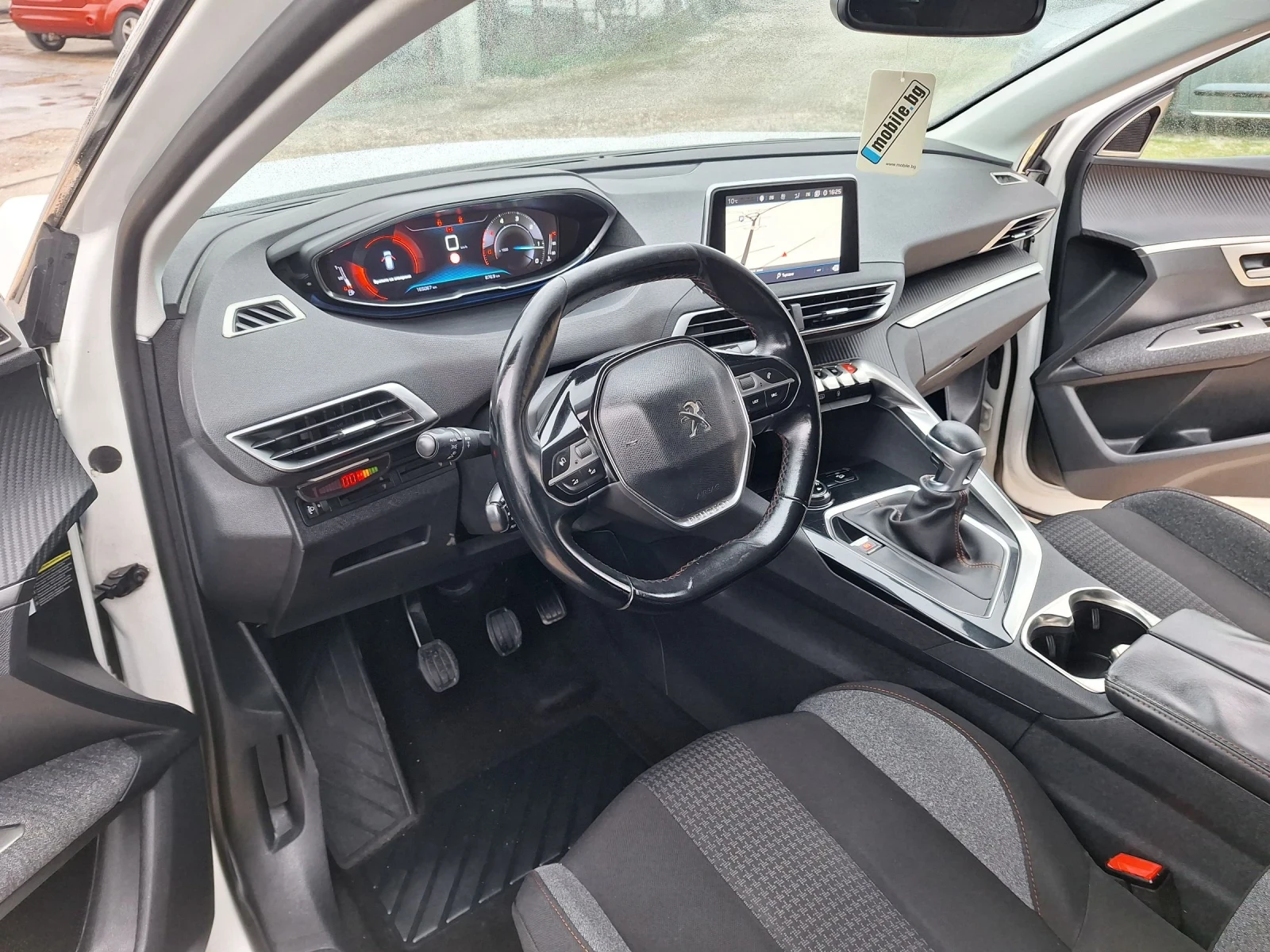 Peugeot 3008 1.6d* НАВИГАЦИЯ/КРОСУЕЙ/ЛЕД/6ск/ALLURE* , снимка 12 - Автомобили и джипове - 54509626