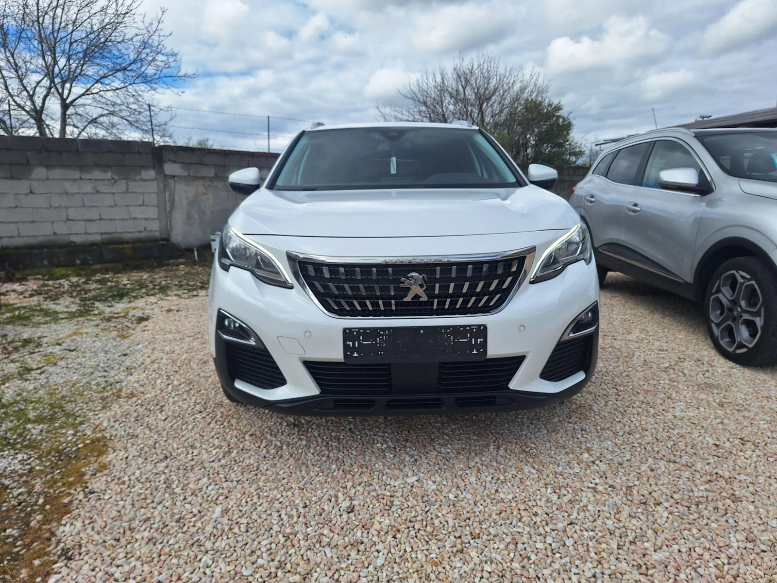 Peugeot 3008 1.6d* НАВИГАЦИЯ/КРОСУЕЙ/ЛЕД/6ск/ALLURE* , снимка 2 - Автомобили и джипове - 54509626
