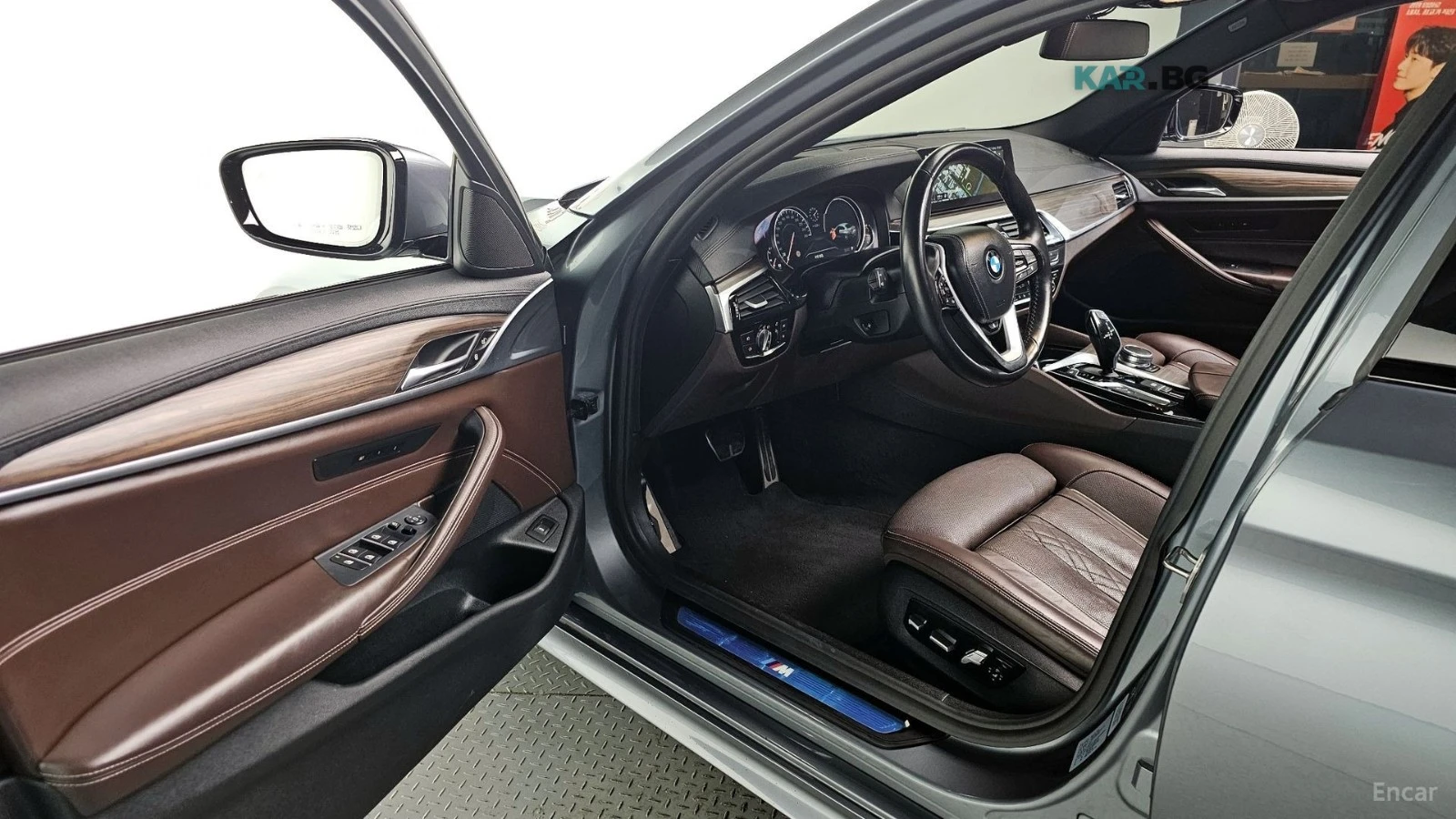 BMW 530 XDRIVE / M PKG / ОБДУХ / ПОДГРЕВИ / 360 , снимка 11 - Автомобили и джипове - 54598058