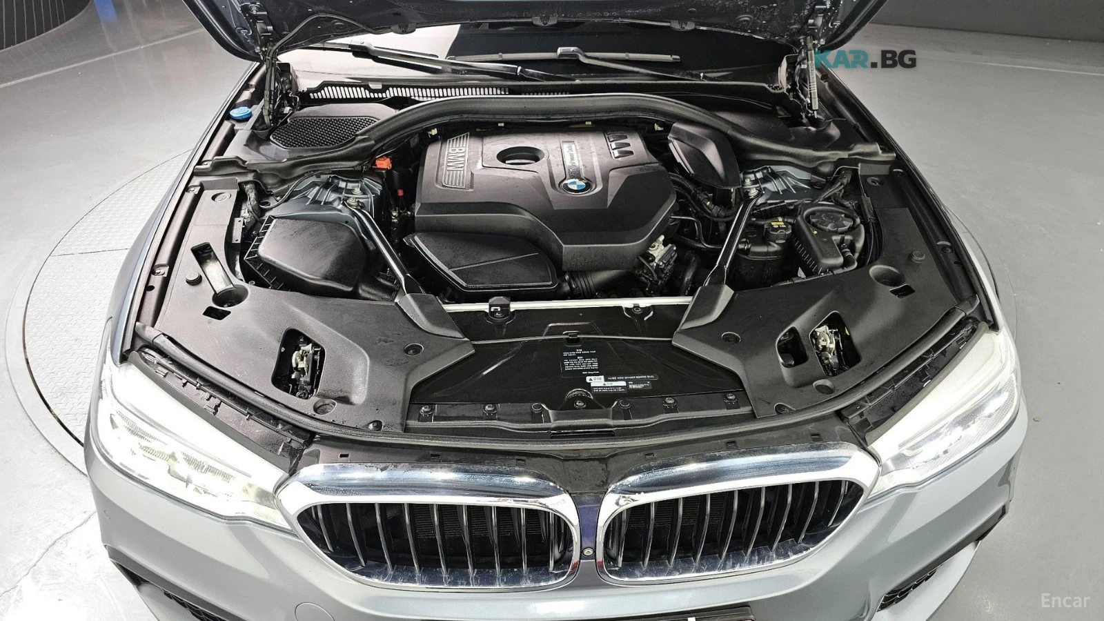 BMW 530 XDRIVE / M PKG / ОБДУХ / ПОДГРЕВИ / 360 , снимка 6 - Автомобили и джипове - 54598058