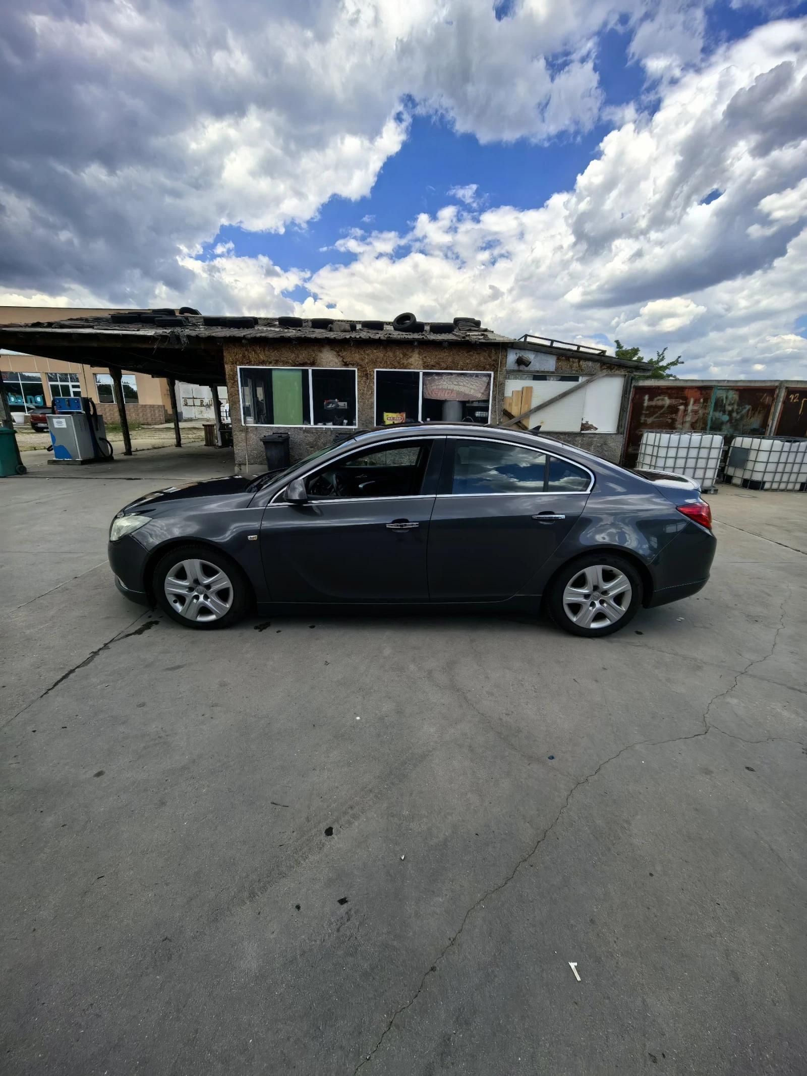 Opel Insignia 2.8Т, снимка 2 - Автомобили и джипове - 54610908