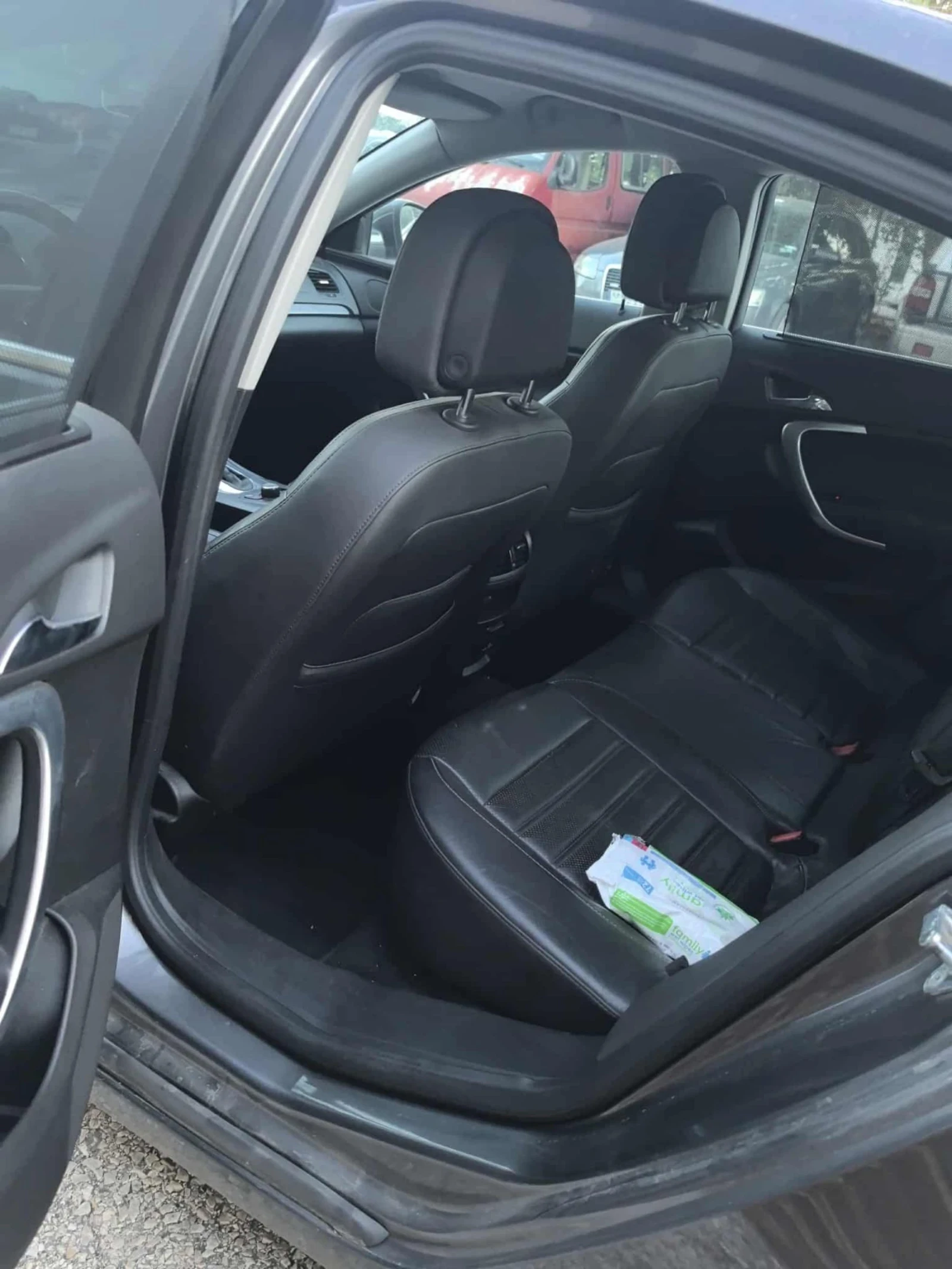 Opel Insignia 2.8Т, снимка 3 - Автомобили и джипове - 54610908