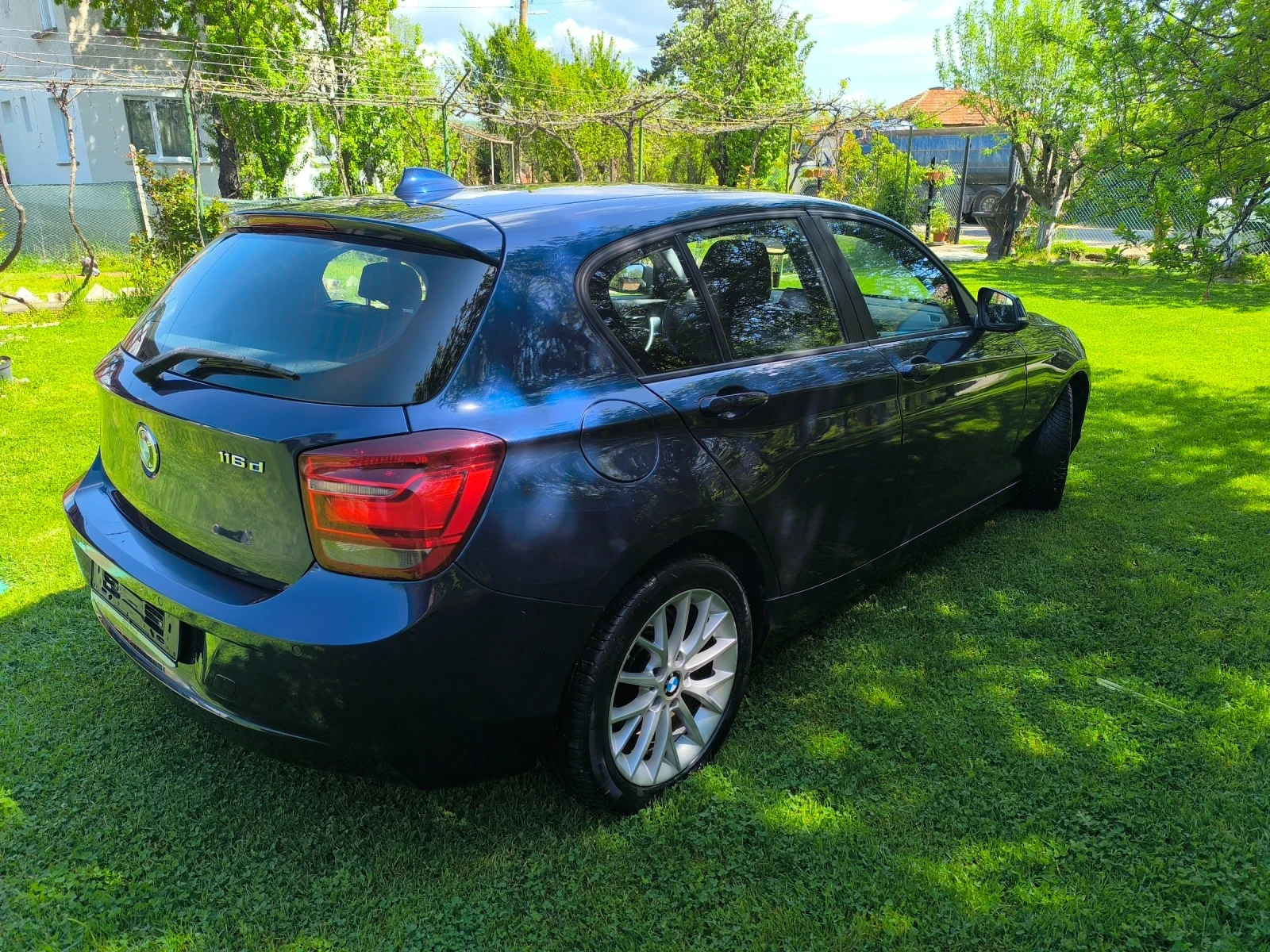BMW 116 Navi, Led. TOP, снимка 15 - Автомобили и джипове - 54679954