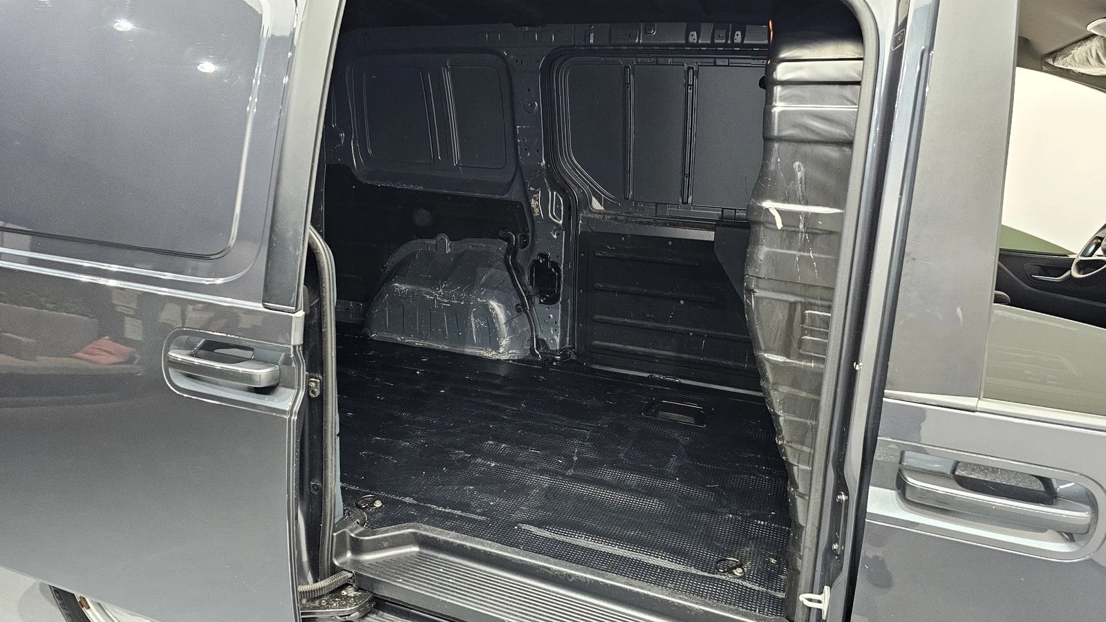 Hyundai Staria Cargo* BLIND SPOT* ������ ���� | Mobile.bg � ����������� 11