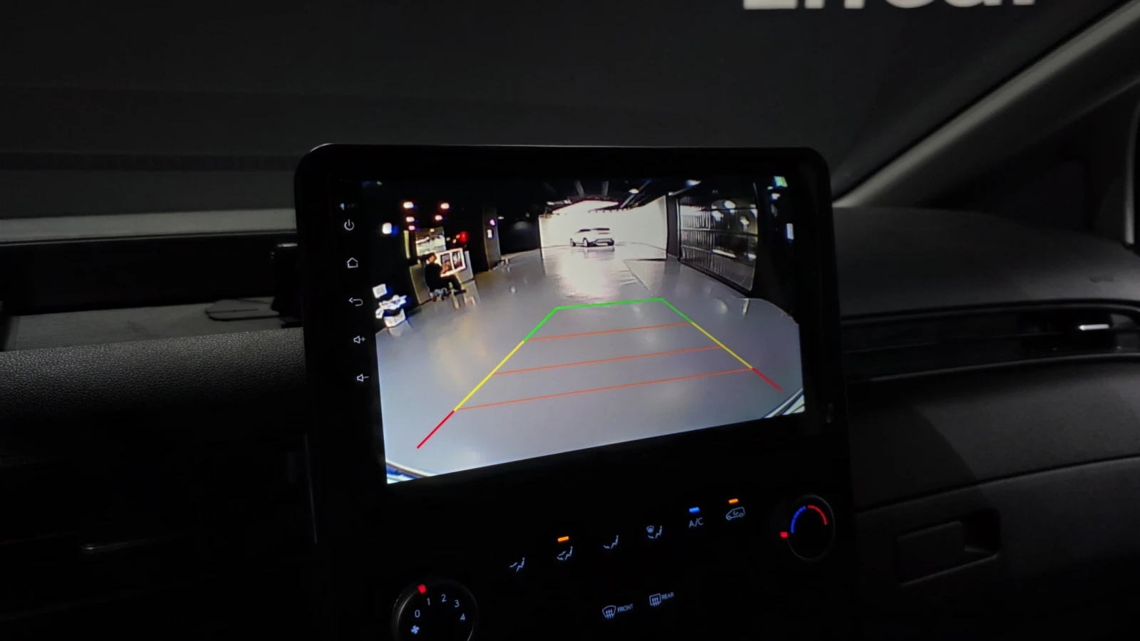 Hyundai Staria Modern* BLIND SPOT* ПОДГРЕВ ВОЛАН* КРАЙНА ЦЕНА, снимка 15 - Автомобили и джипове - 55243860