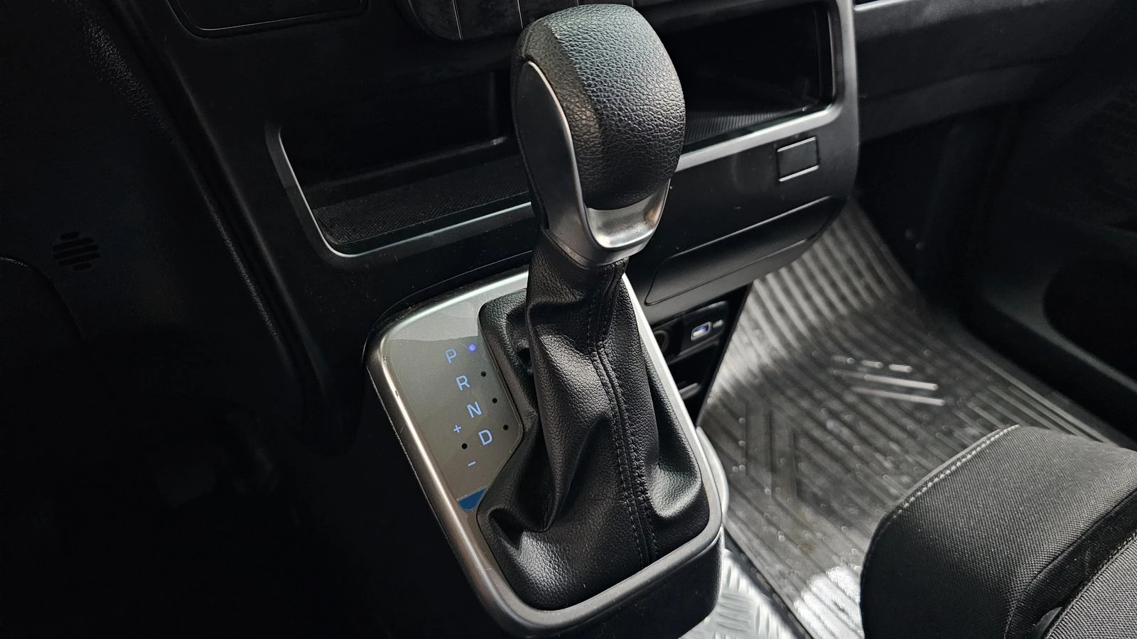 Hyundai Staria Cargo* BLIND SPOT* ������ ���� | Mobile.bg � ����������� 9