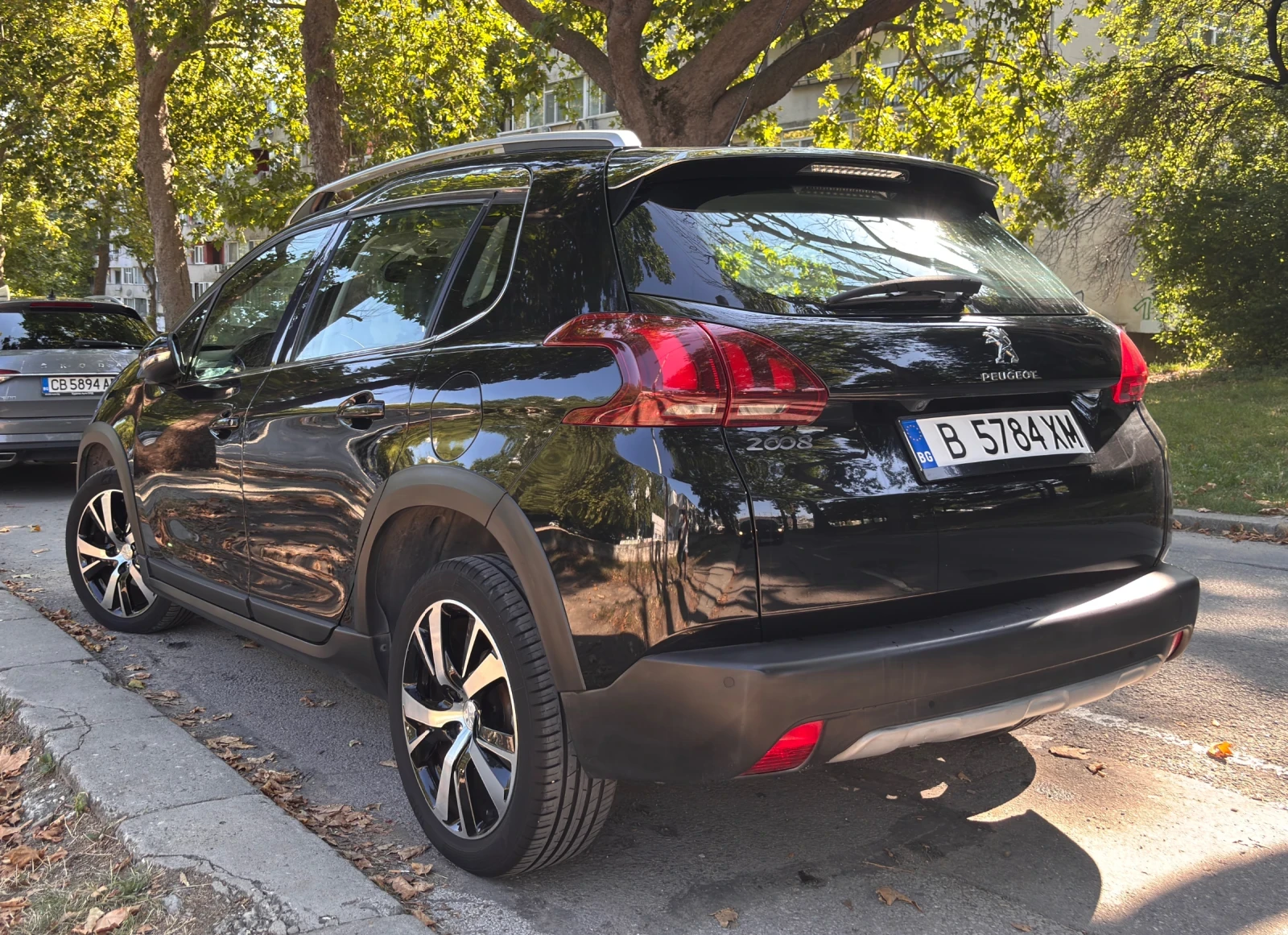 Peugeot 2008  1, 6  Blue HDI Allure/навигация/камера, снимка 3 - Автомобили и джипове - 55353357