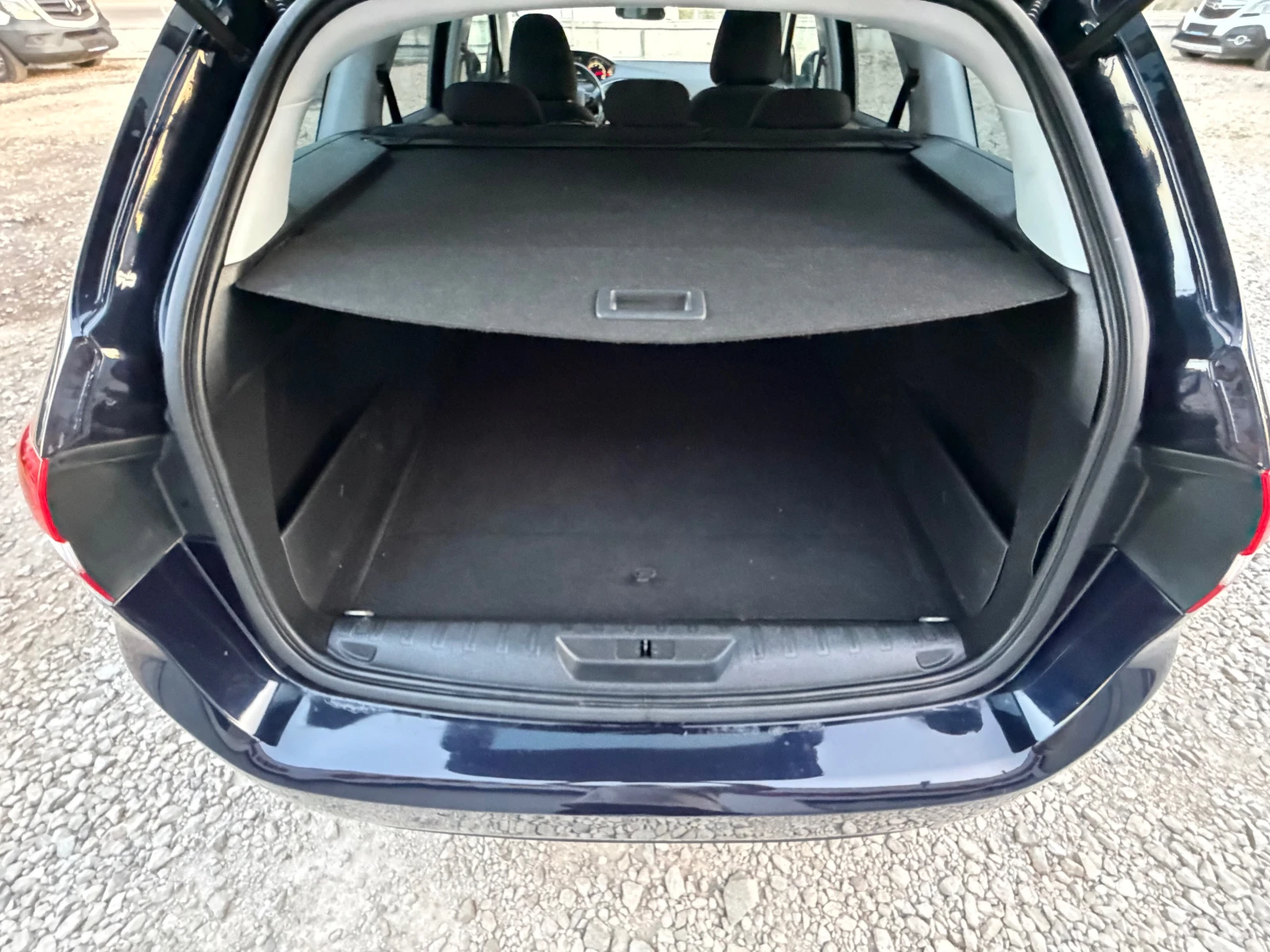 Peugeot 308 SW* 2.0HDI* AVTOMAT* 150KS, снимка 8 - Автомобили и джипове - 55453264