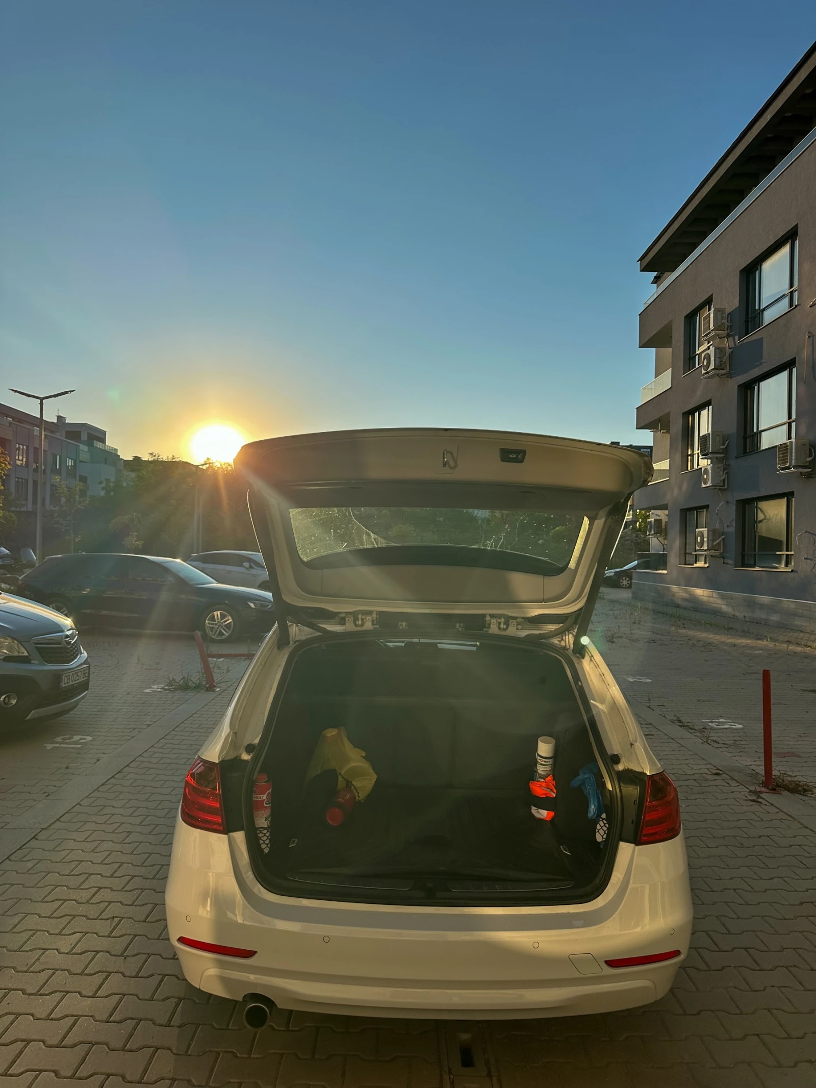 BMW 316 Touring, снимка 6 - Автомобили и джипове - 55533725