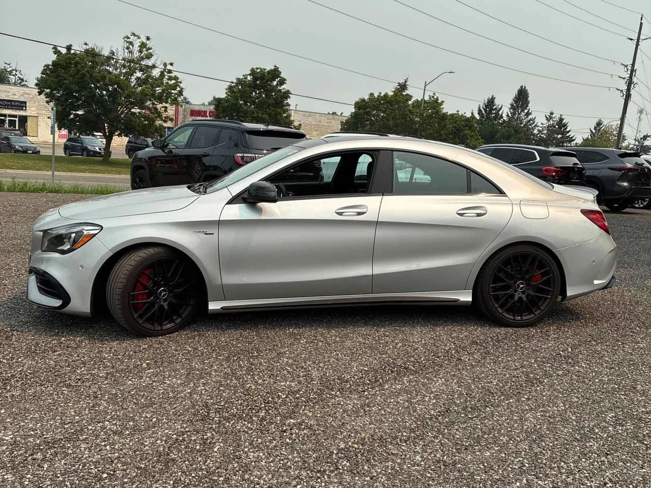 Mercedes-Benz CLA * AMG 45 * CARFAX * БЕЗ ПЪРВОНАЧАЛНА ВНОСКА, снимка 2 - Автомобили и джипове - 55601525