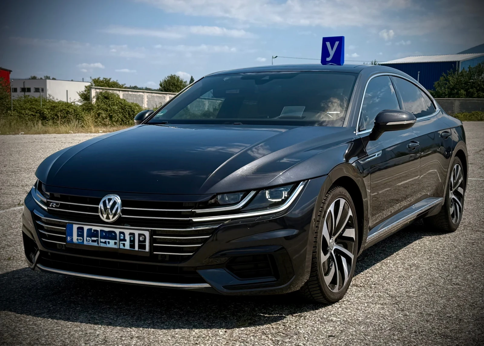 VW Arteon R-lineУчебен