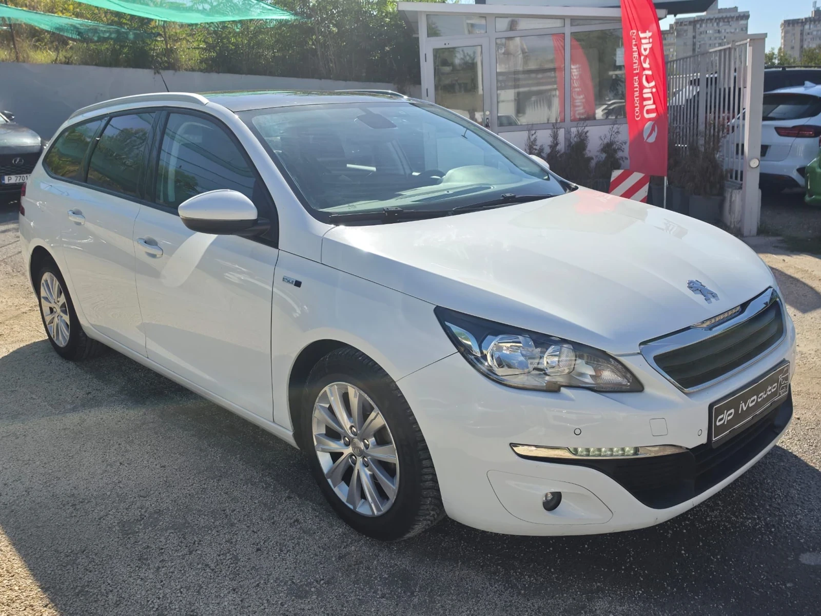 Peugeot 308 1.6HDI* STYLE* ПАНОРАМА* КАМЕРА* ПОДГРЕВ , снимка 6 - Автомобили и джипове - 56010514