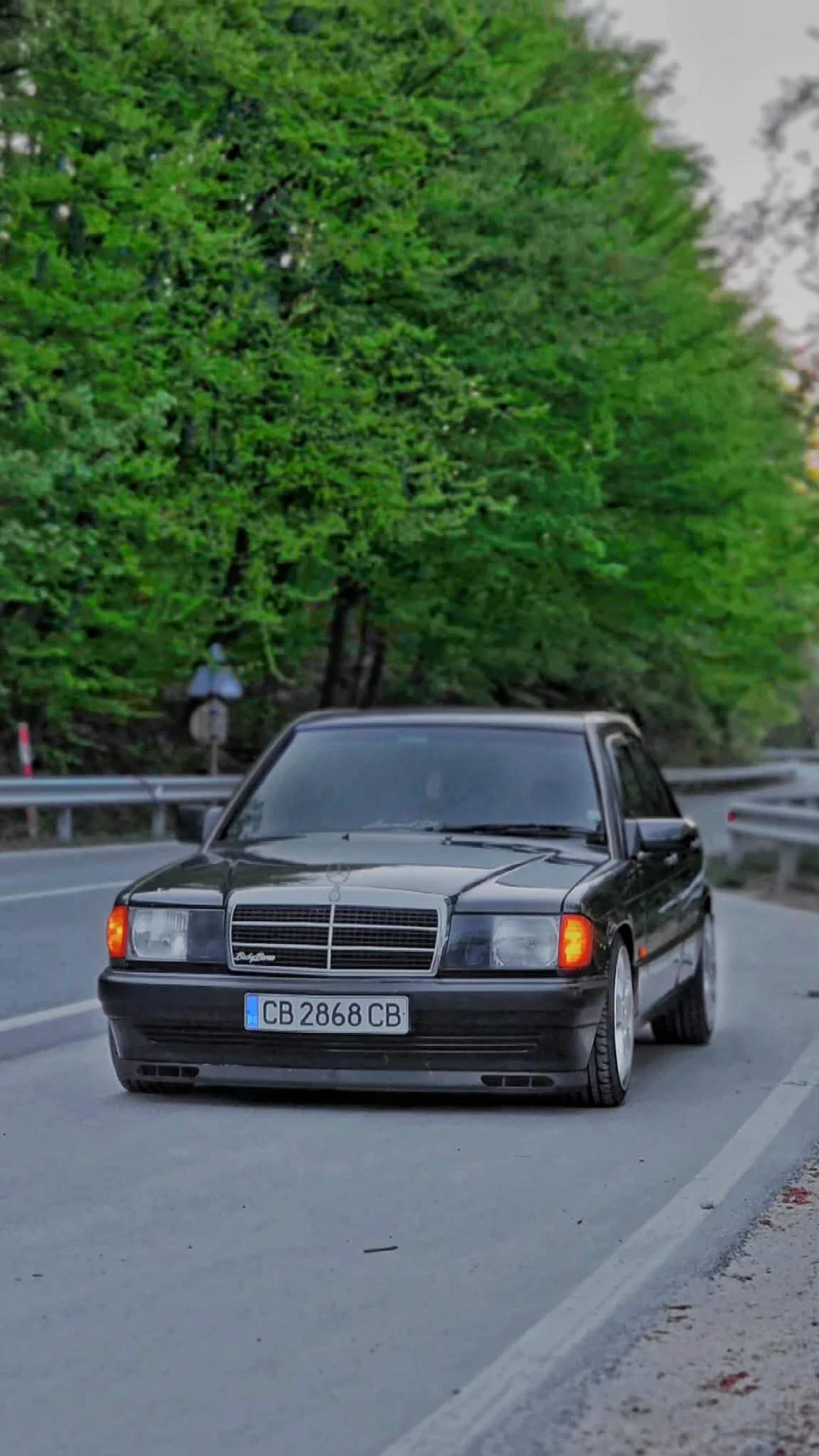 Mercedes-Benz 190 Mercedes benz 190 , снимка 2 - Автомобили и джипове - 56060687