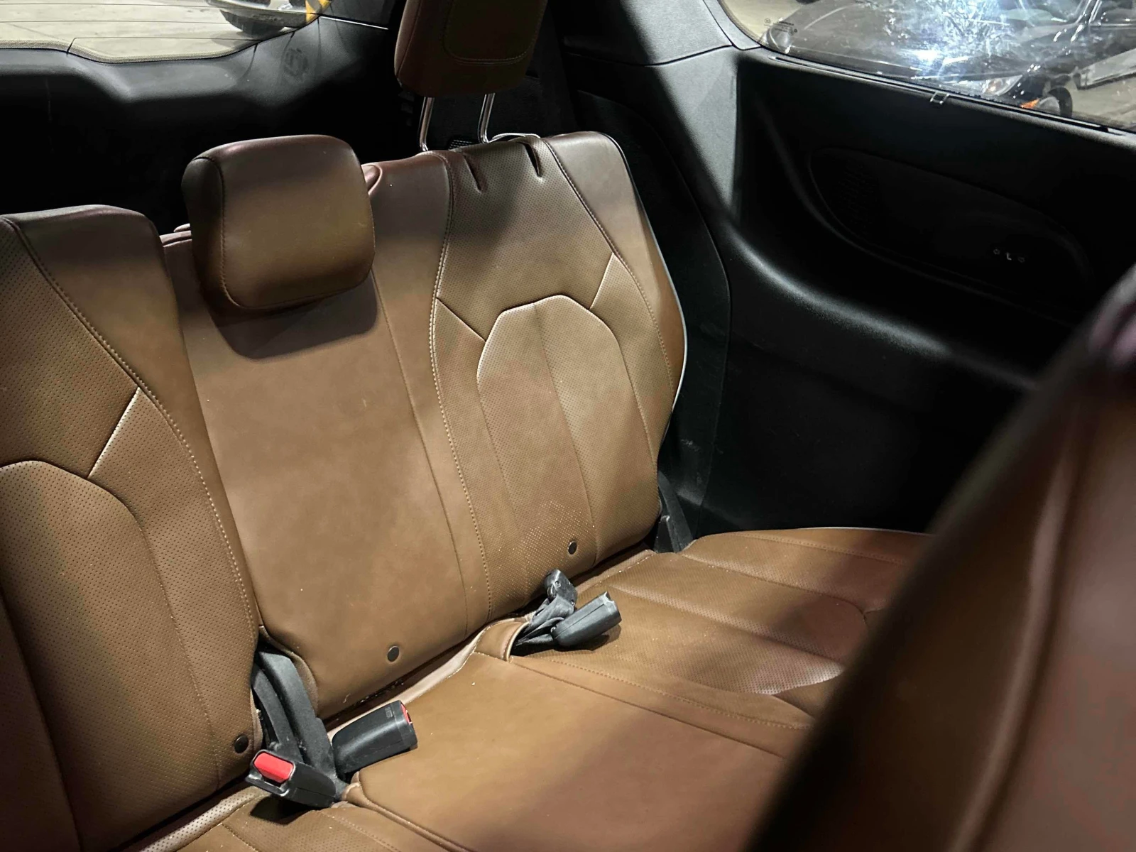 Chrysler Pacifica * Limited * АВТОКРЕДИТ БЕЗ ПЪРВОНАЧАЛНА ВНОСКА* , снимка 11 - Автомобили и джипове - 56127375